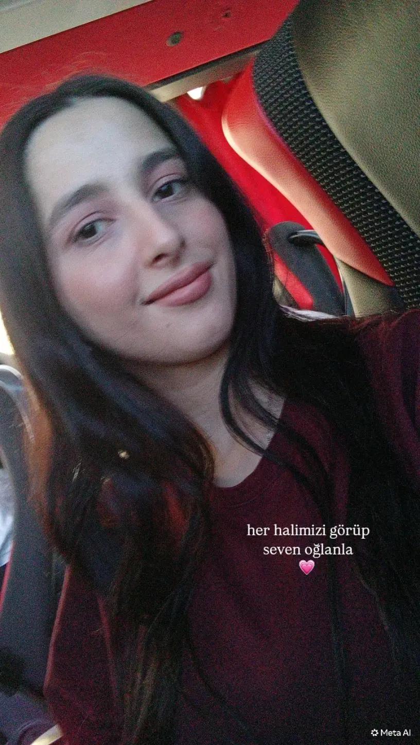 @81eminee