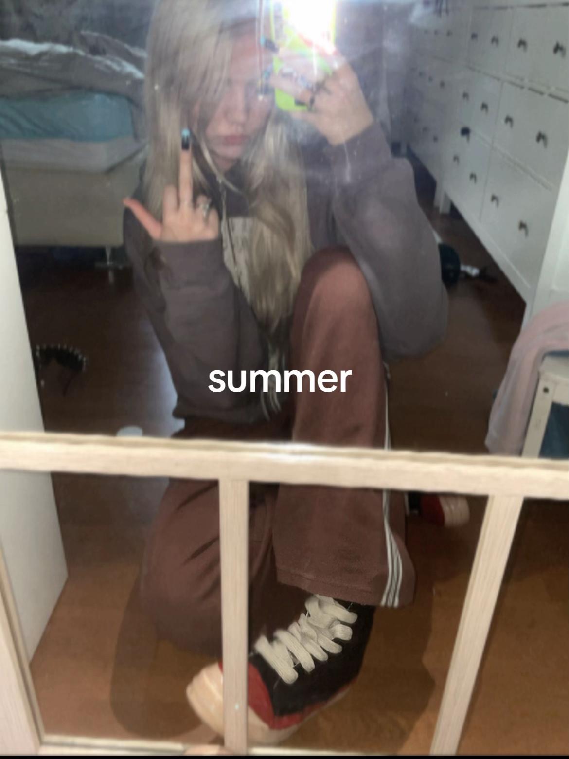 @isnomia
