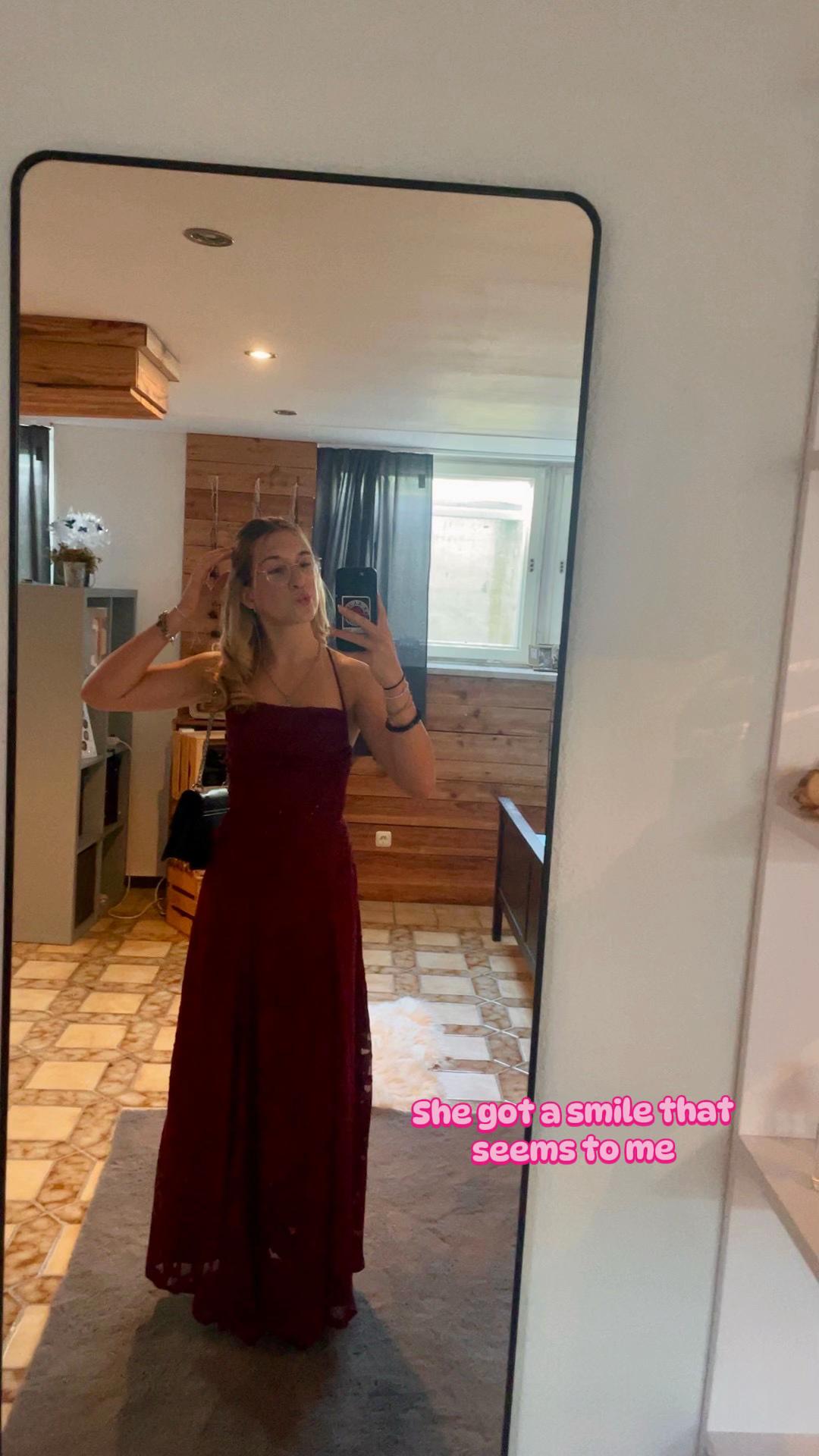 @lauraa