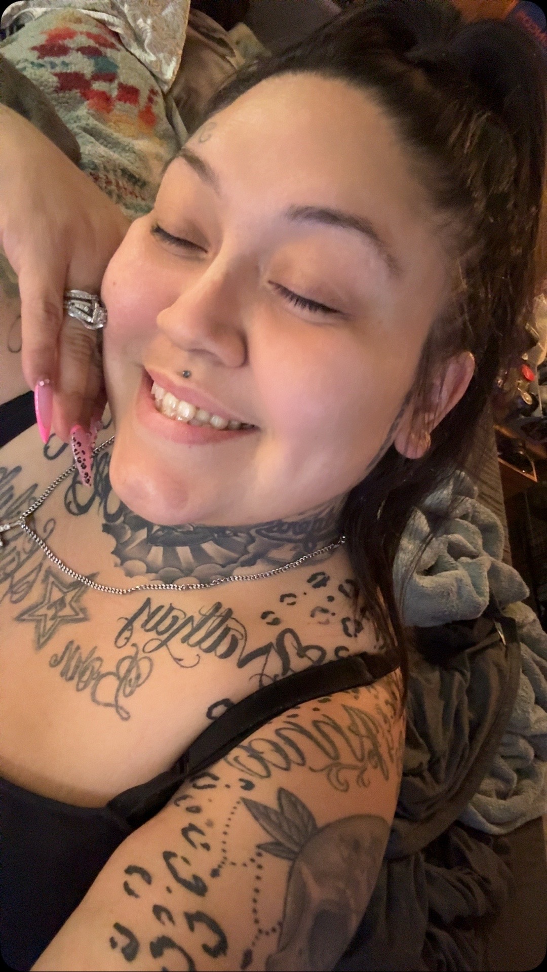 @Lady_Sinner805
