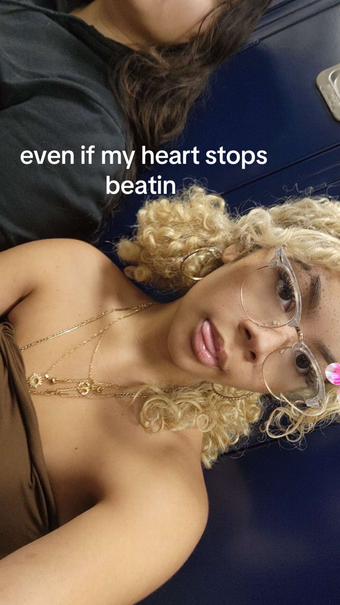 @Juliii