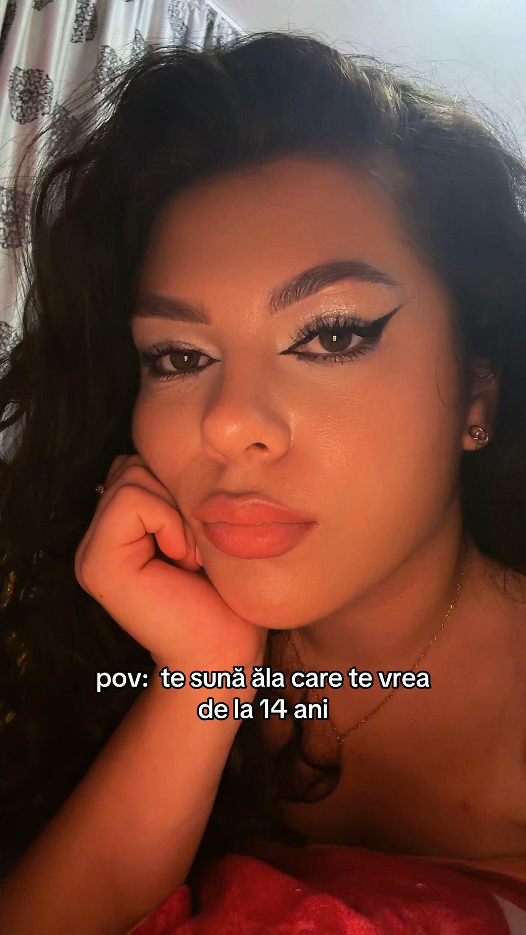 @🖤