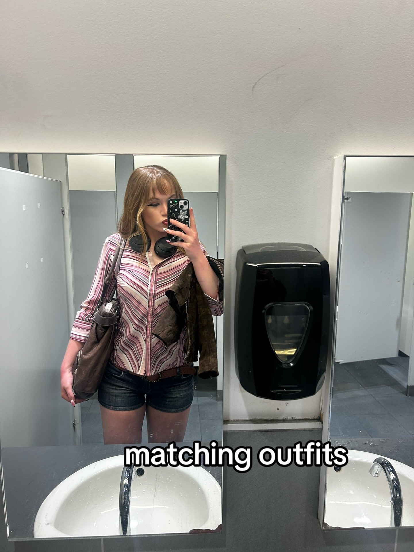 @Ella