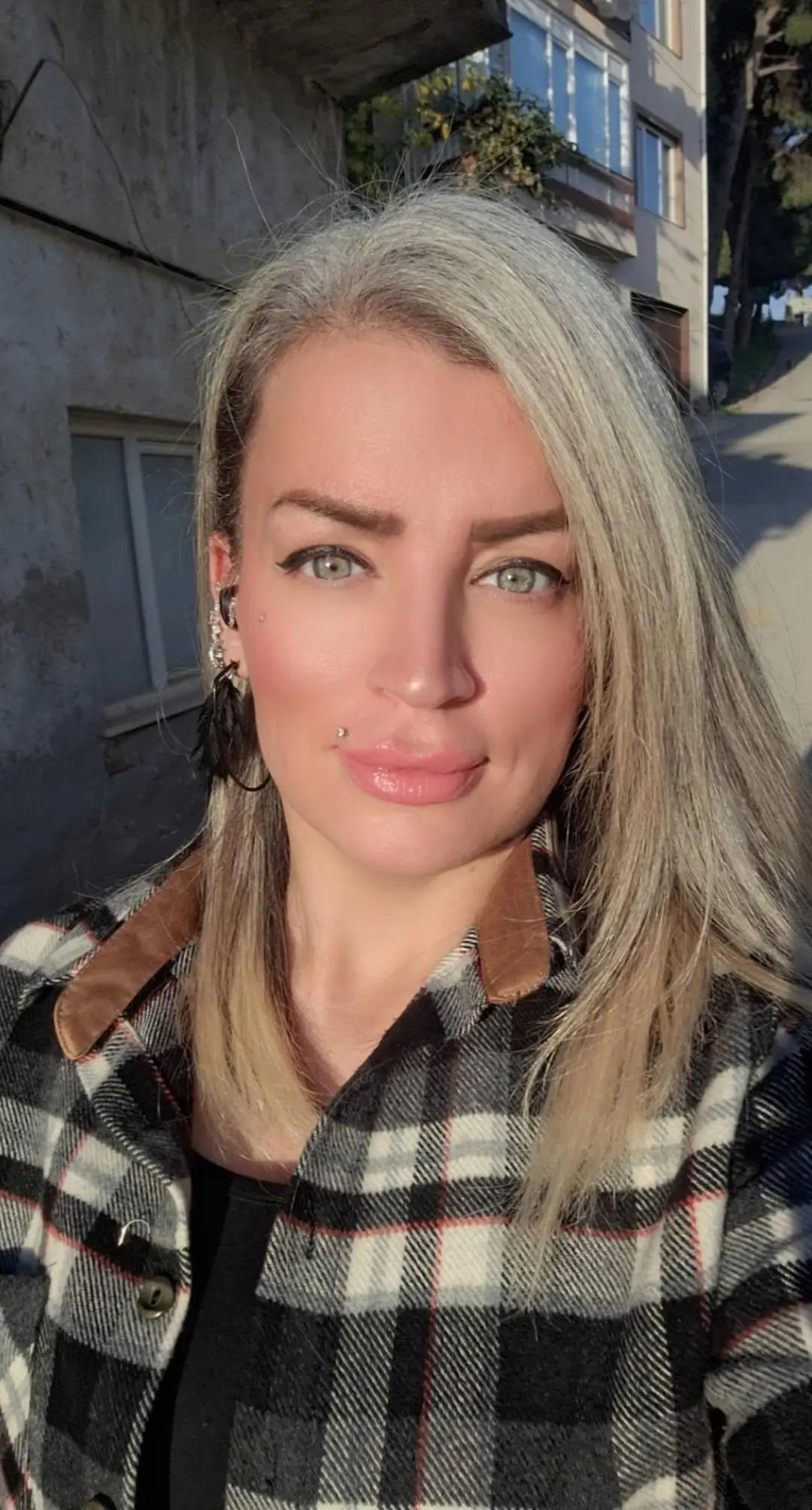 @silverqueensandkings
