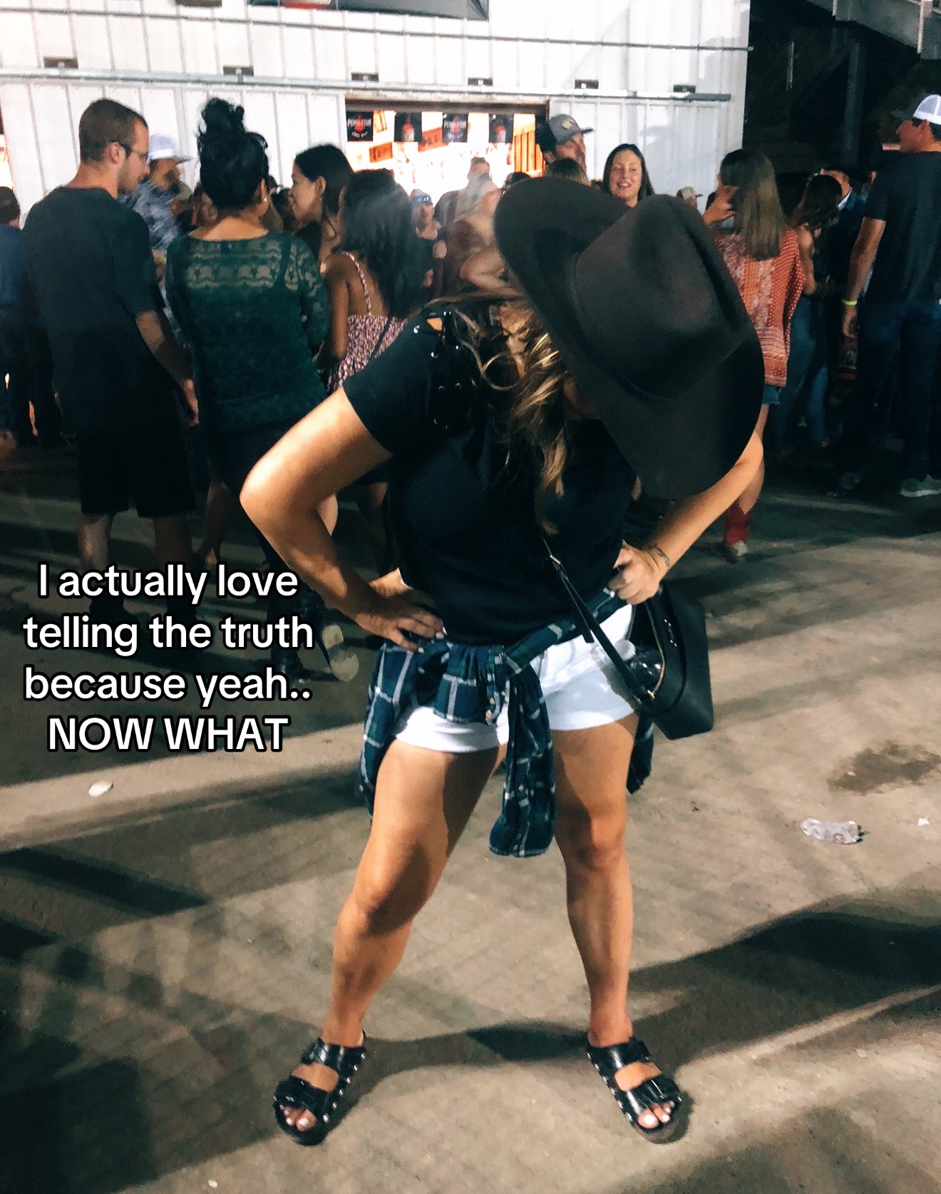 @NikkiLynn