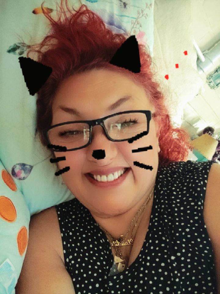 @Claudia Cáceres0211