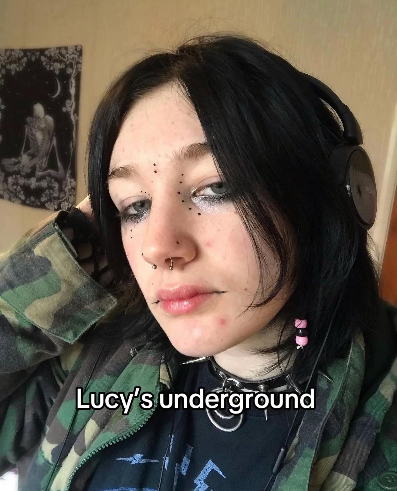 @𝓓𝓪𝓲𝓼𝔂🦇