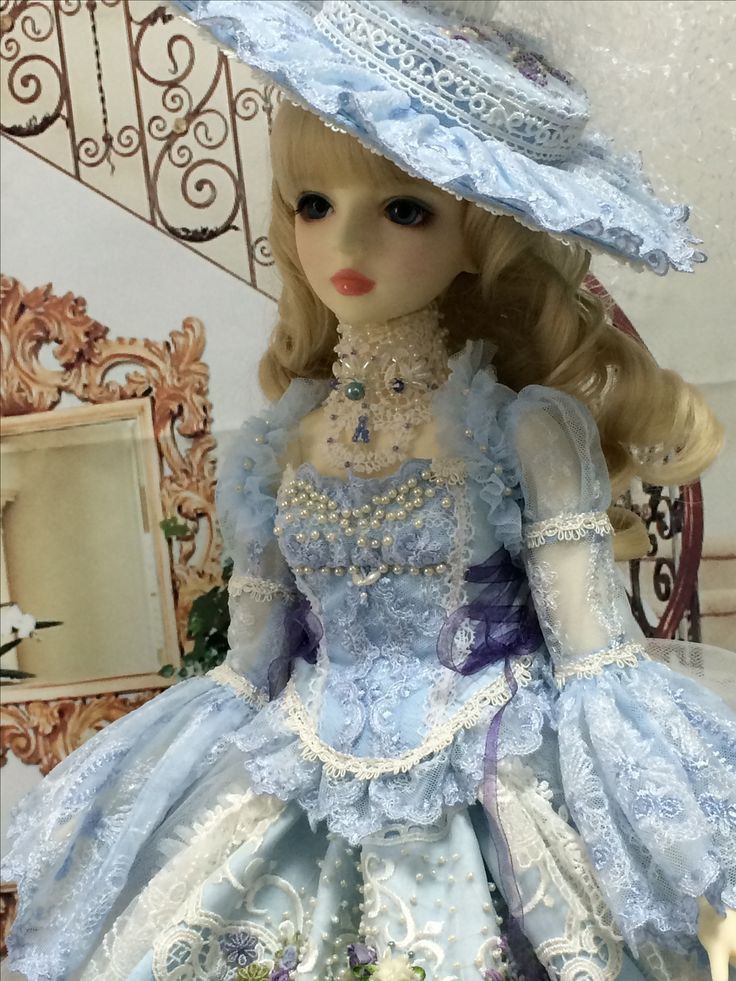 @Doll