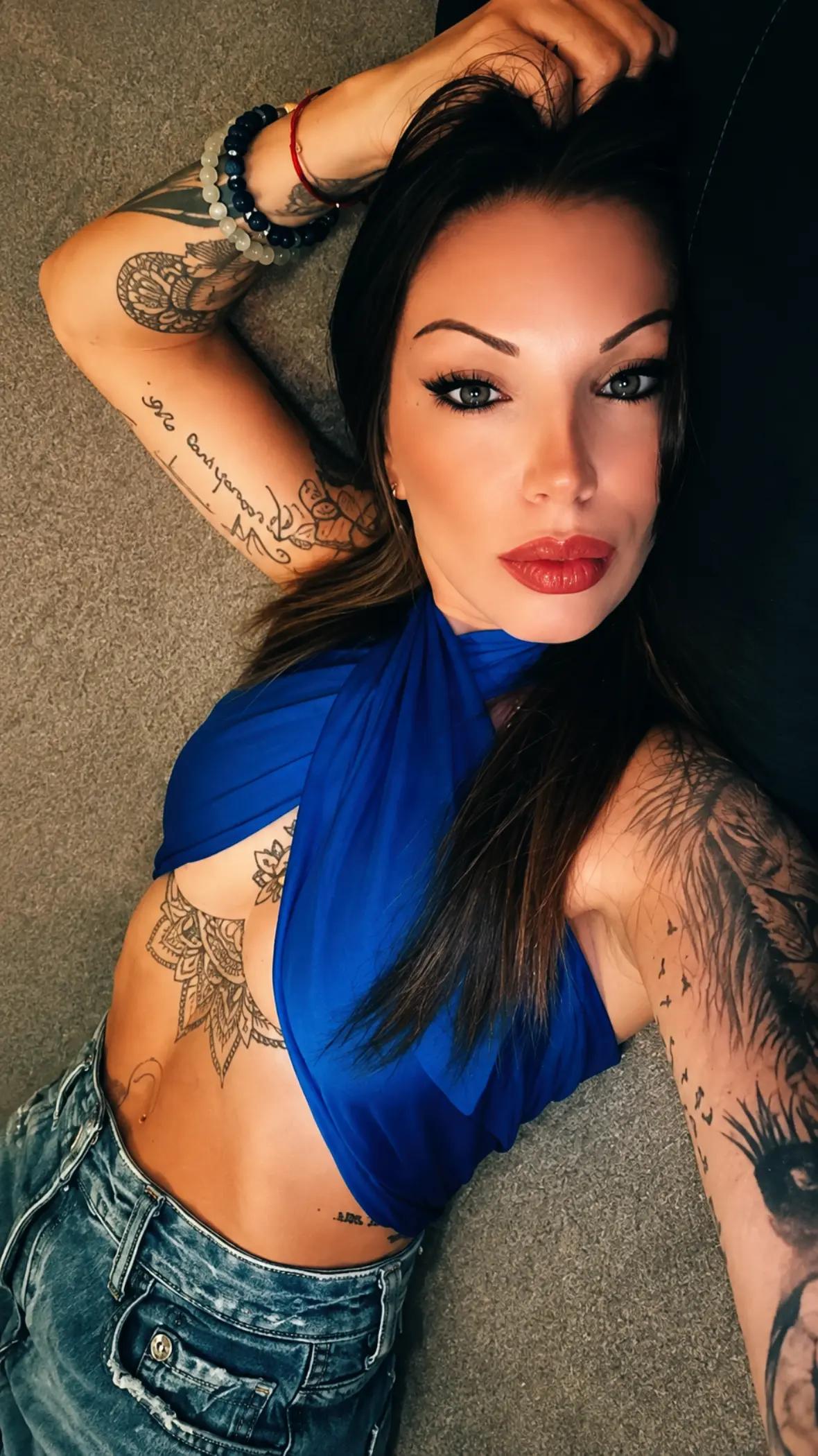 @⚜️❤🔥LA REGINA DI TIK TOK🌹🐿