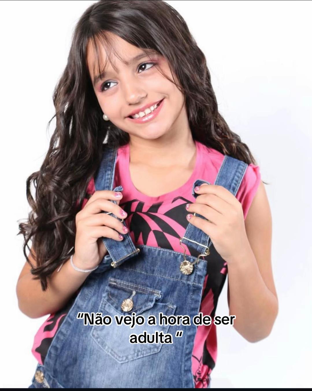 @Aninhacastr