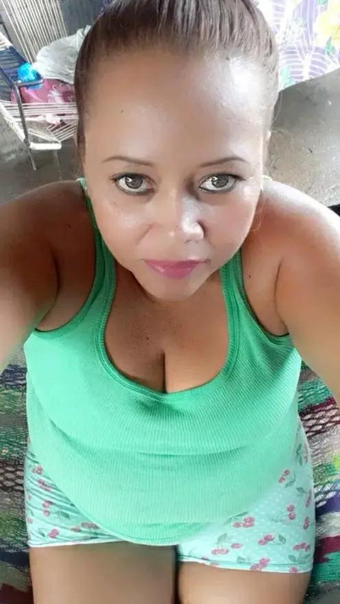 @deniaflores19