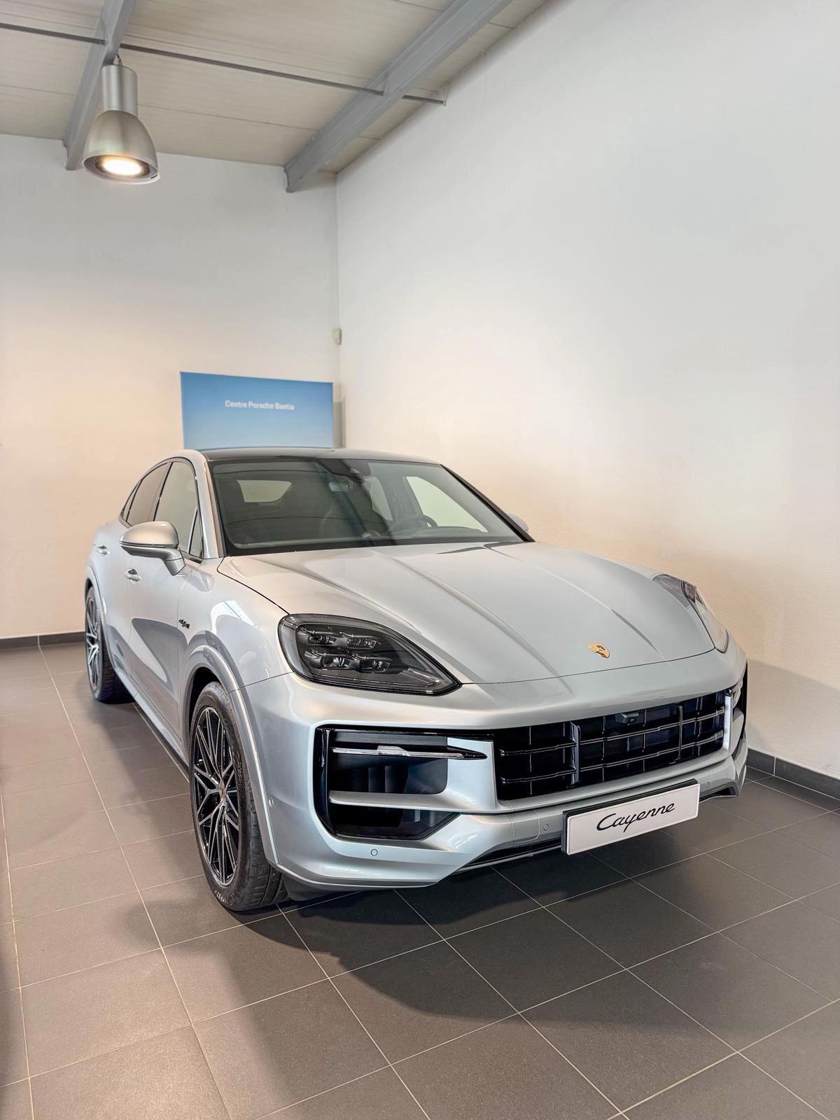 @Centre Porsche Bastia