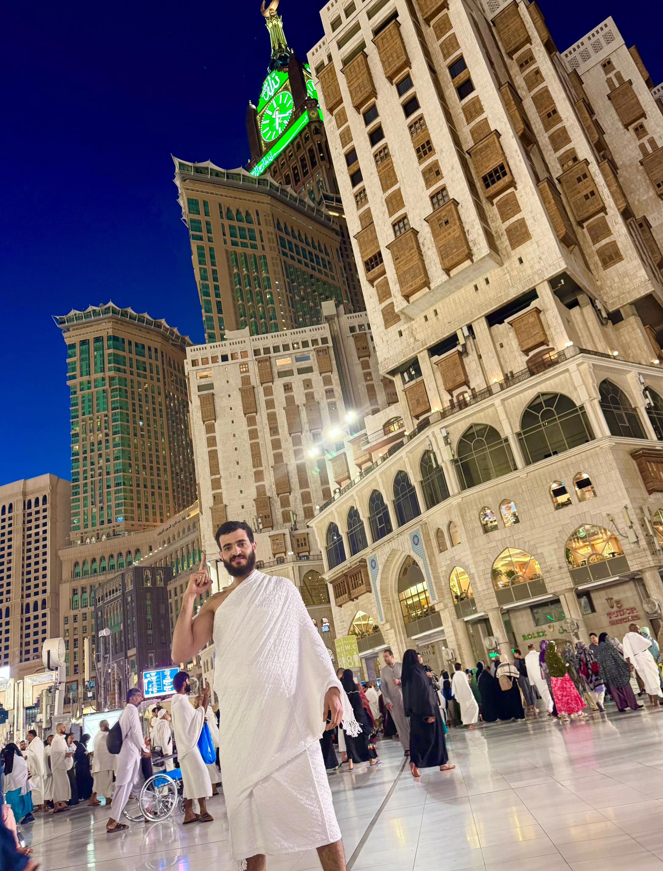 @Malek Maki382