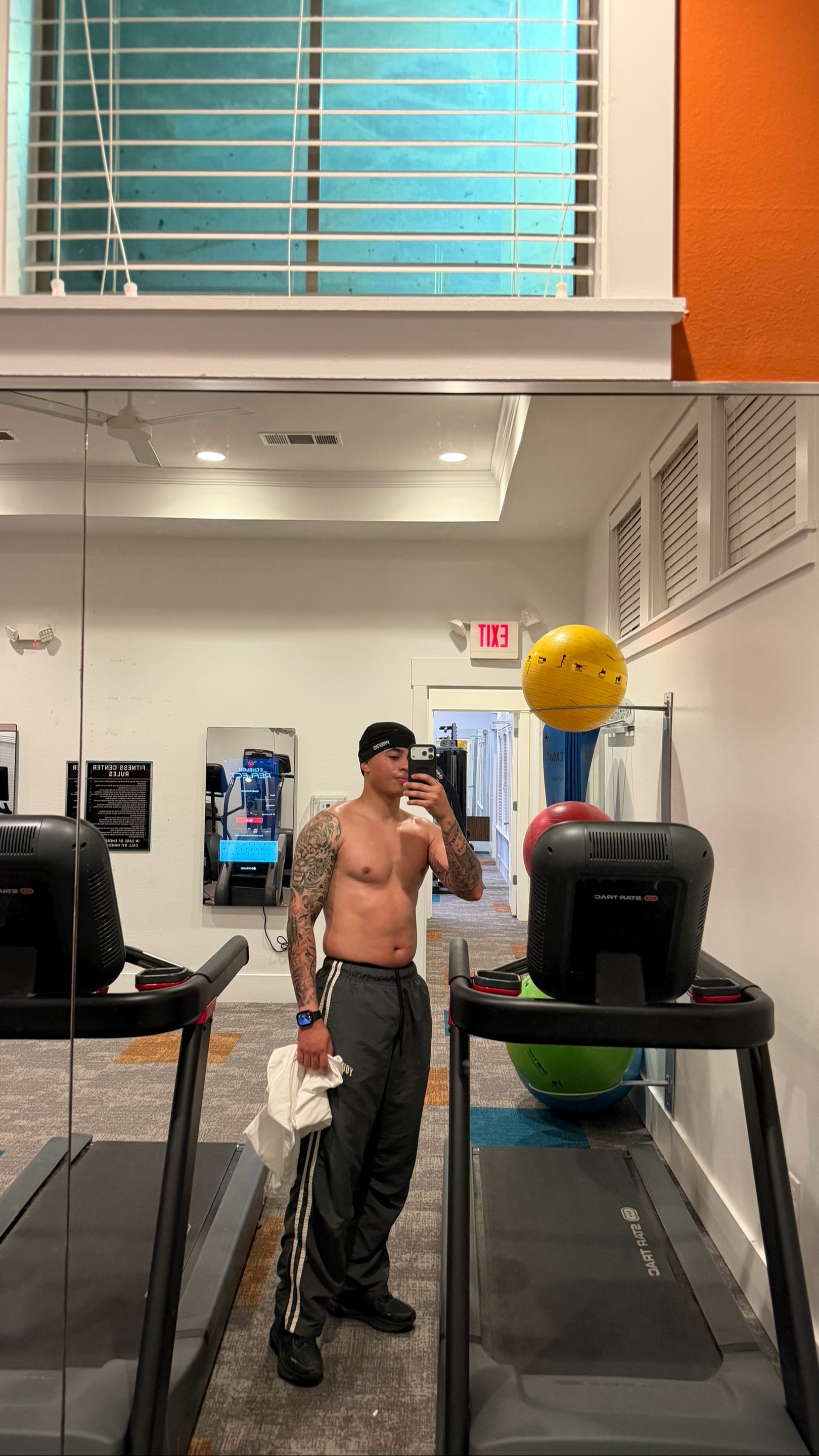 @withdahoodie_