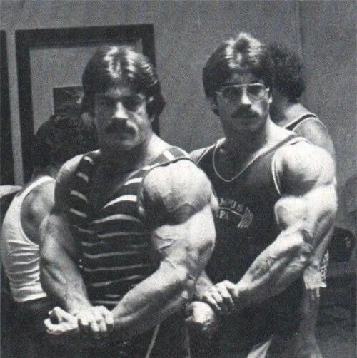 @Aesthetic Twins