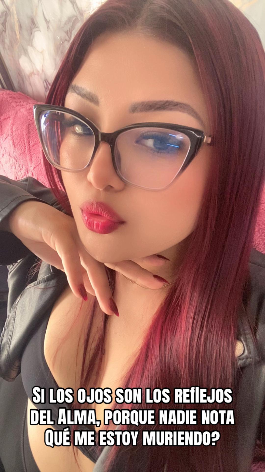 @Karina Palacios🍒
