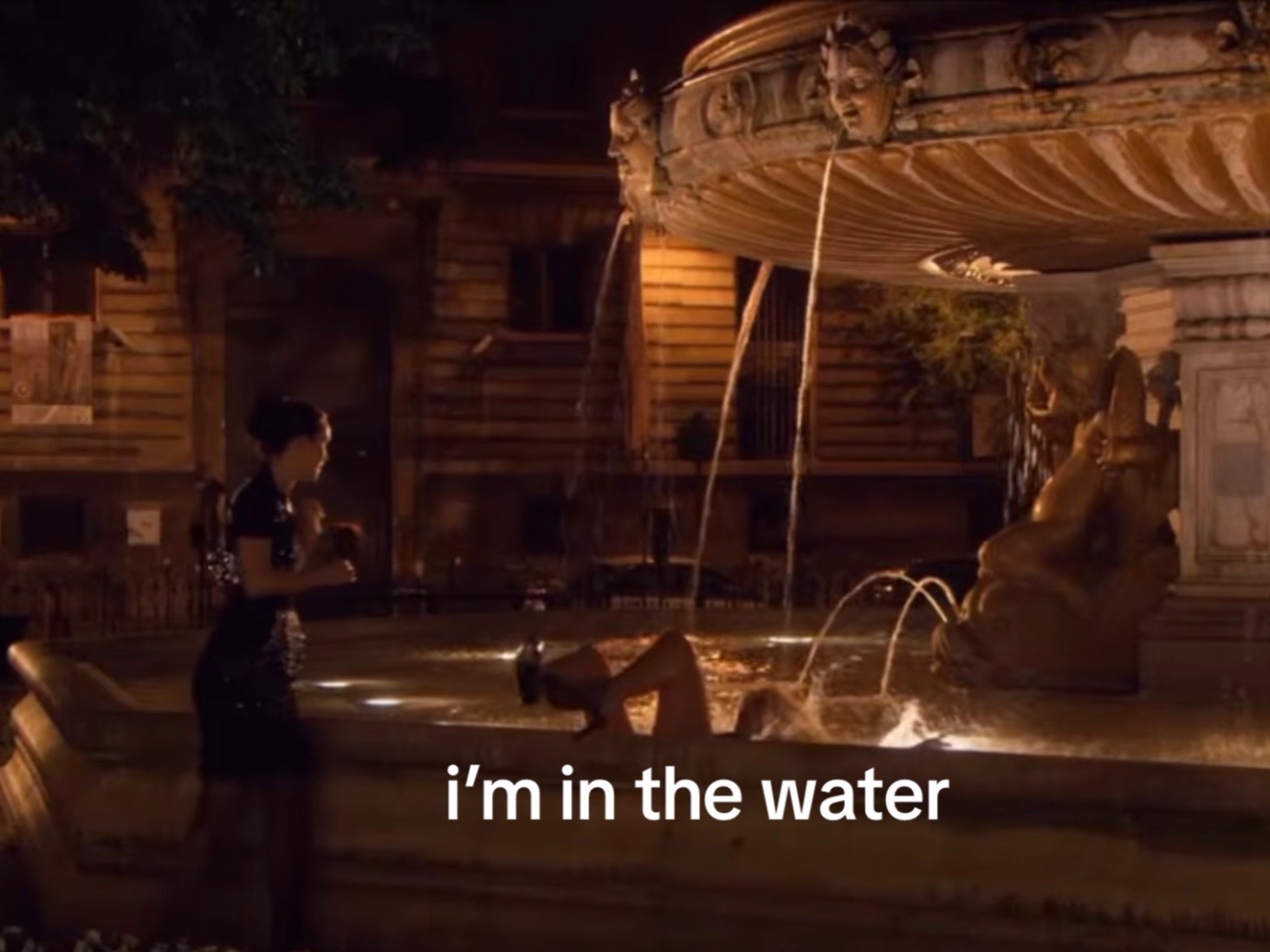 @🍸