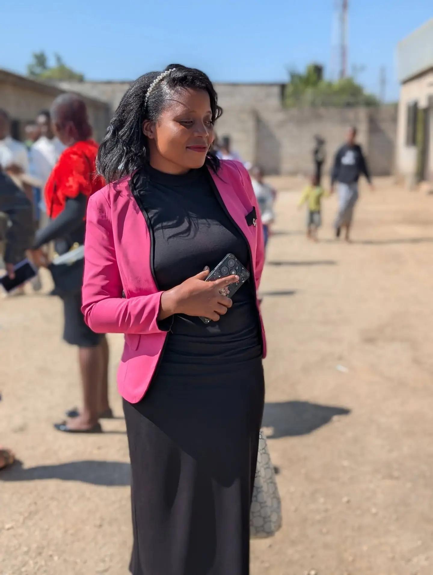 @Ellas mwansa