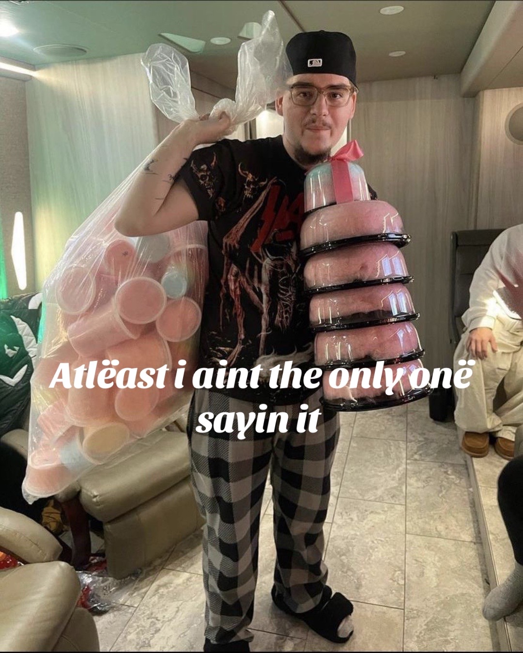@uhhDemon