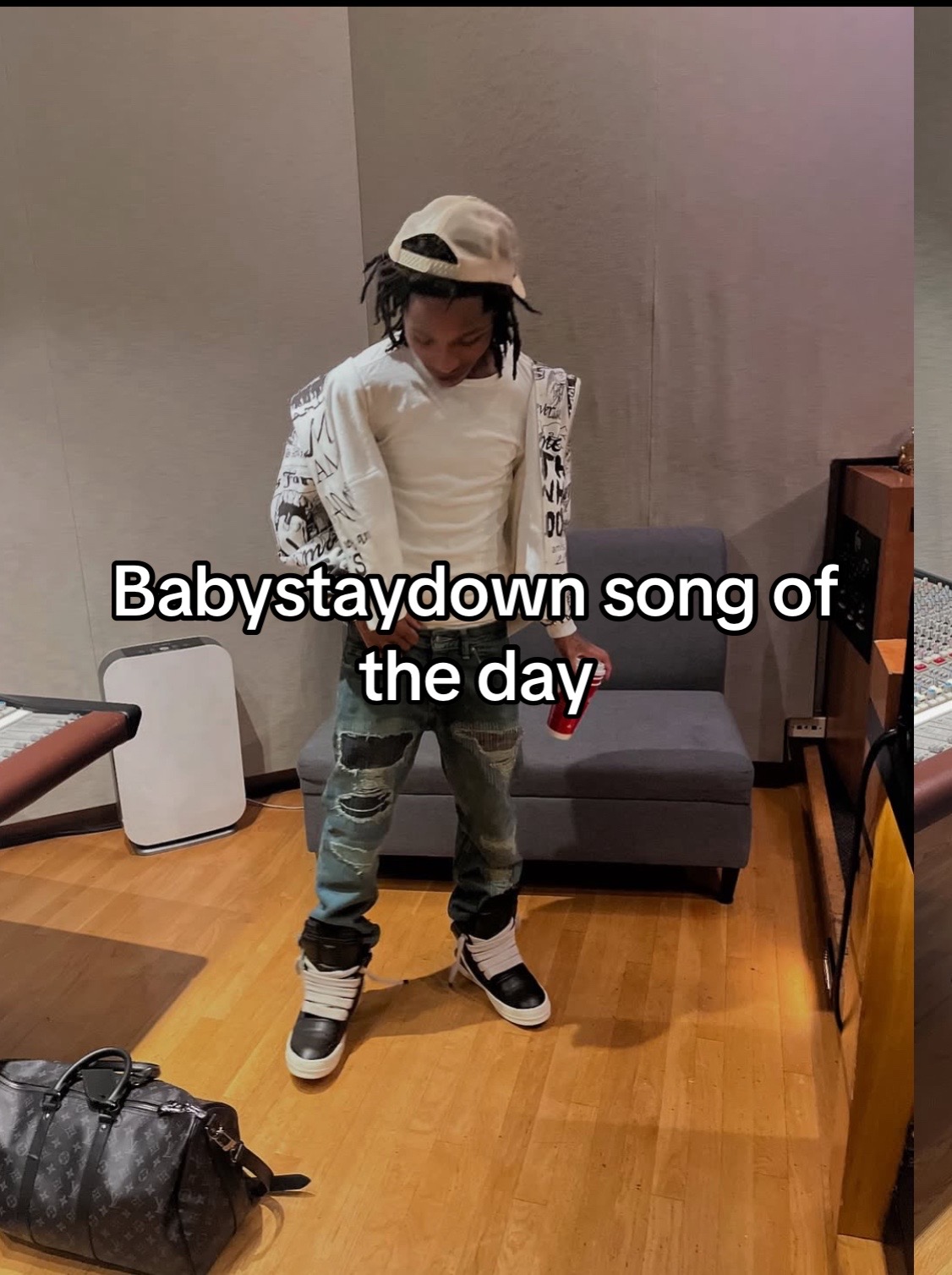 @Im just a music plug🔌