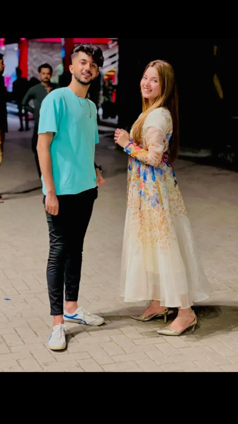 @Mr and Mrs Hussain tareen &hearts;️😍