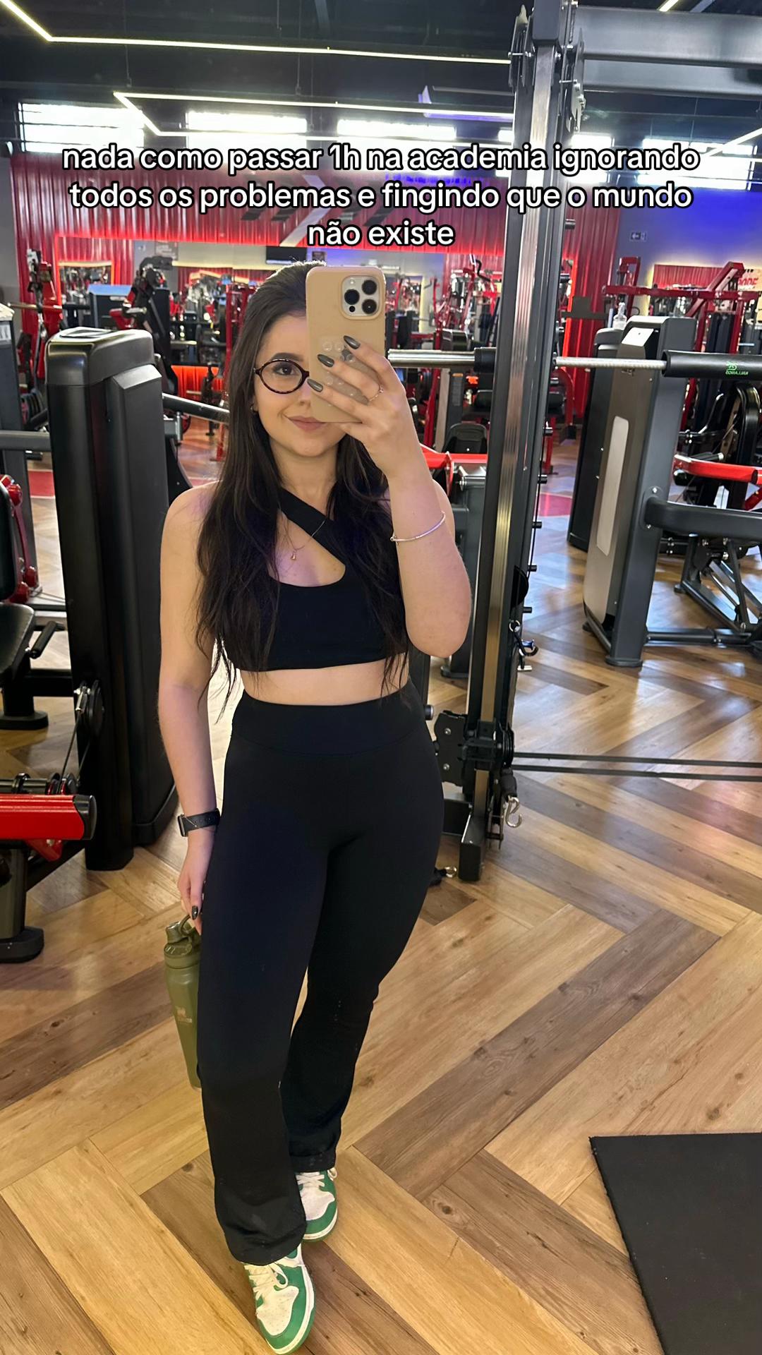 @Izabela Costa