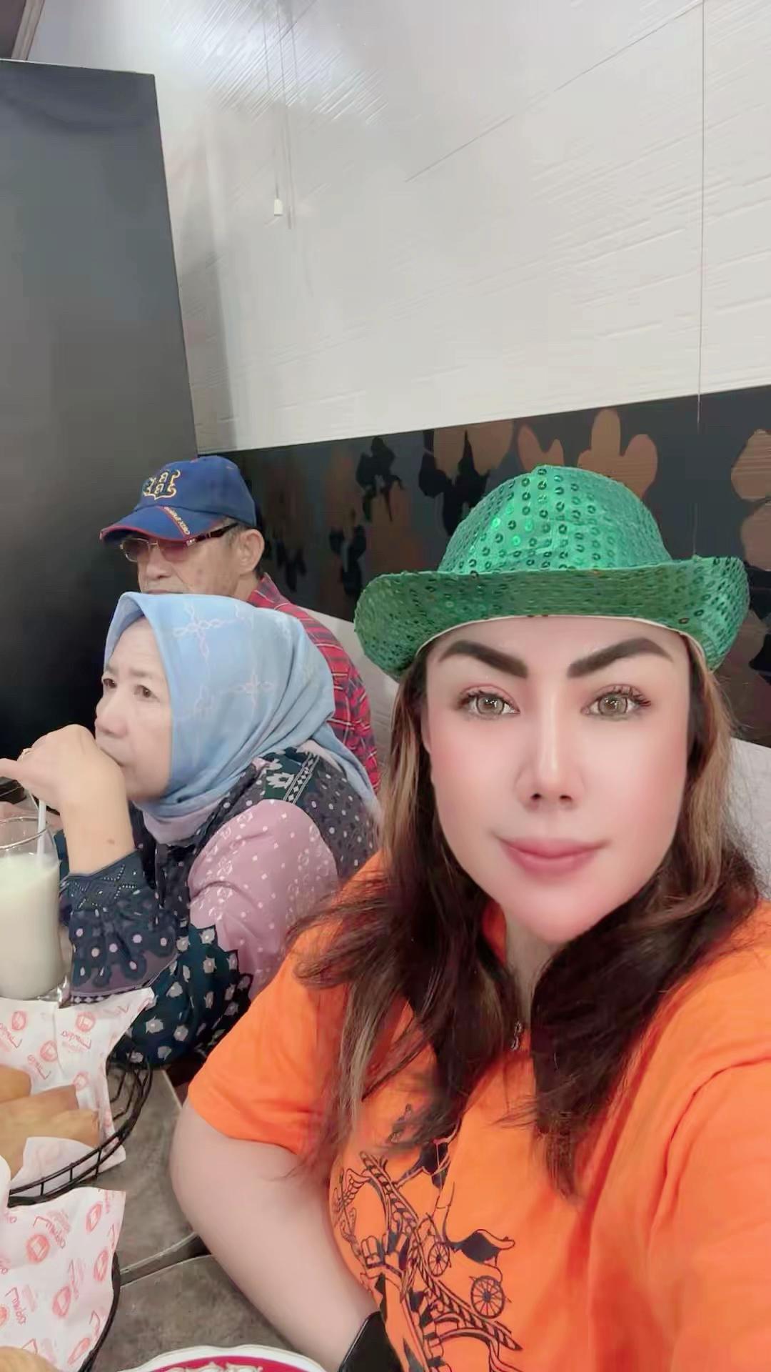 @Ayu Lestari Sari