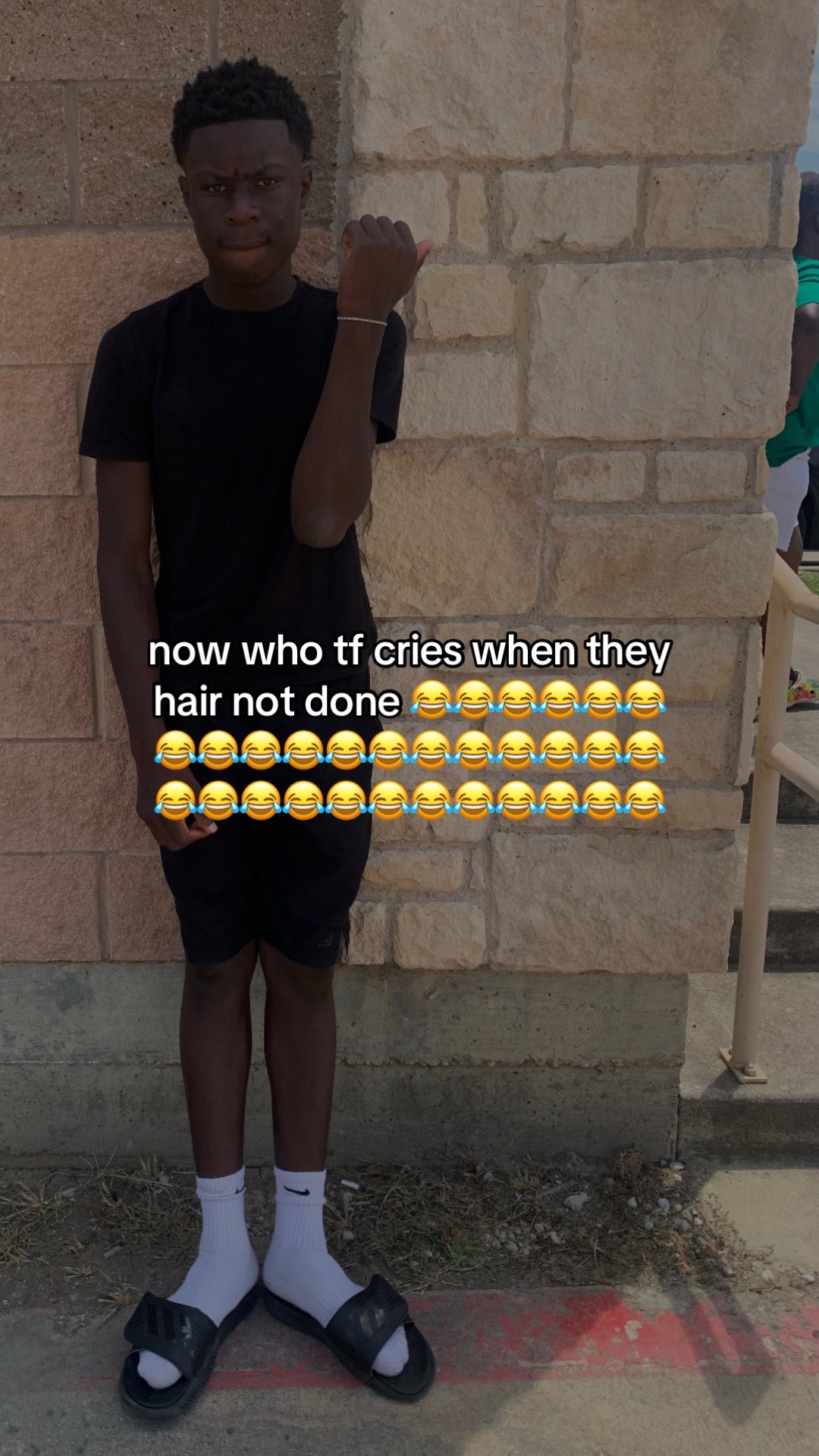 @bx dis Ellis