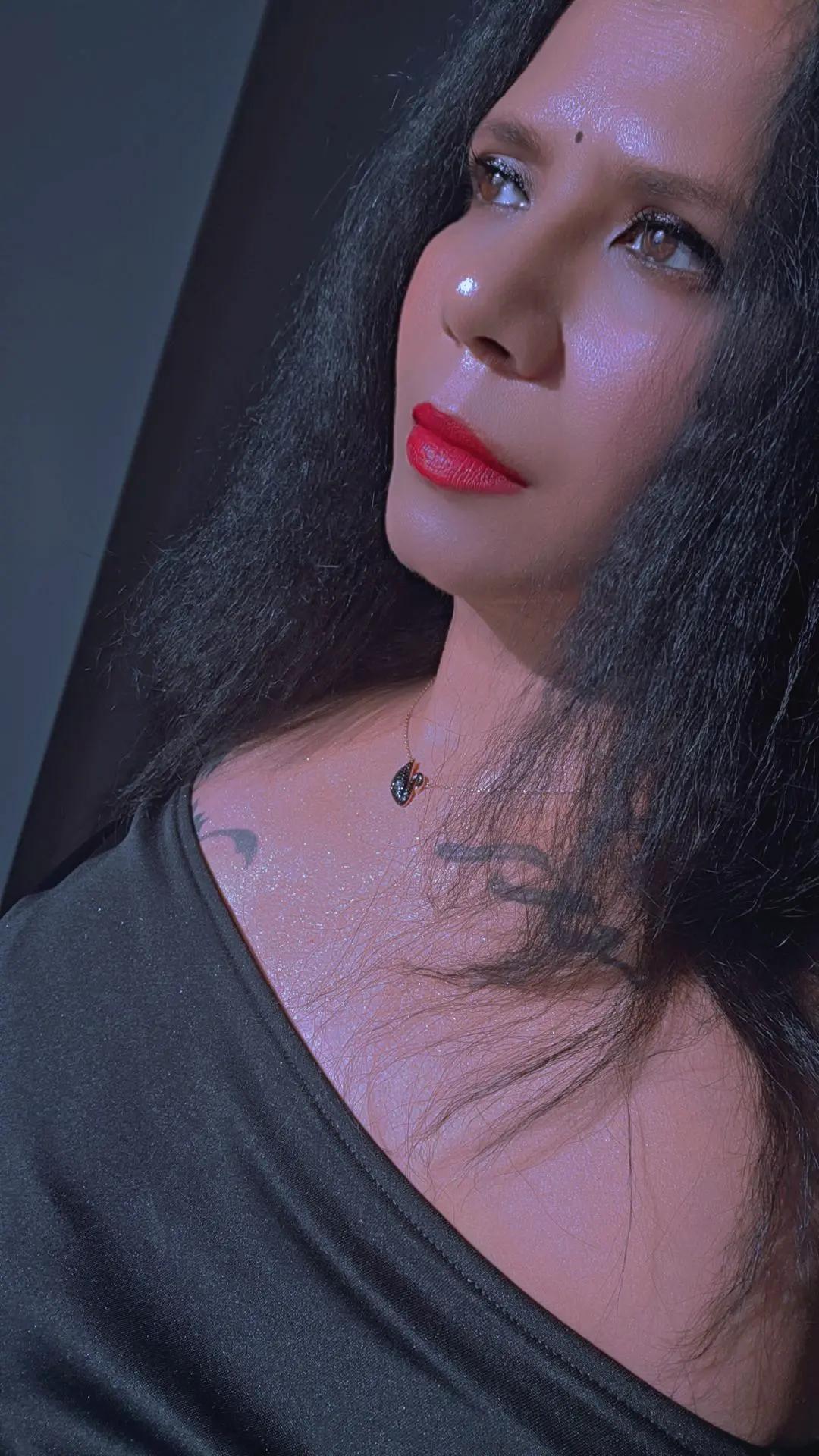 @𝕼𝖚𝖊𝖊𝖓 𝖔𝖋 𝖍𝖊𝖆𝖗𝖙❤️