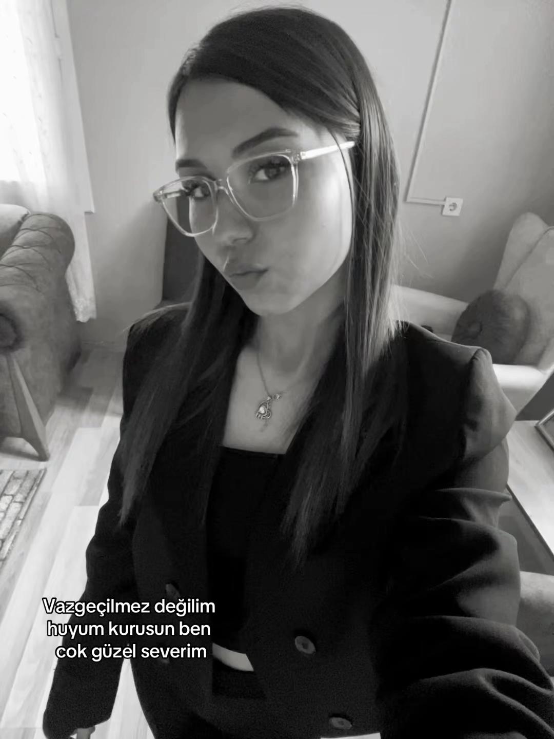 @Yağmur Tun&ccedil;