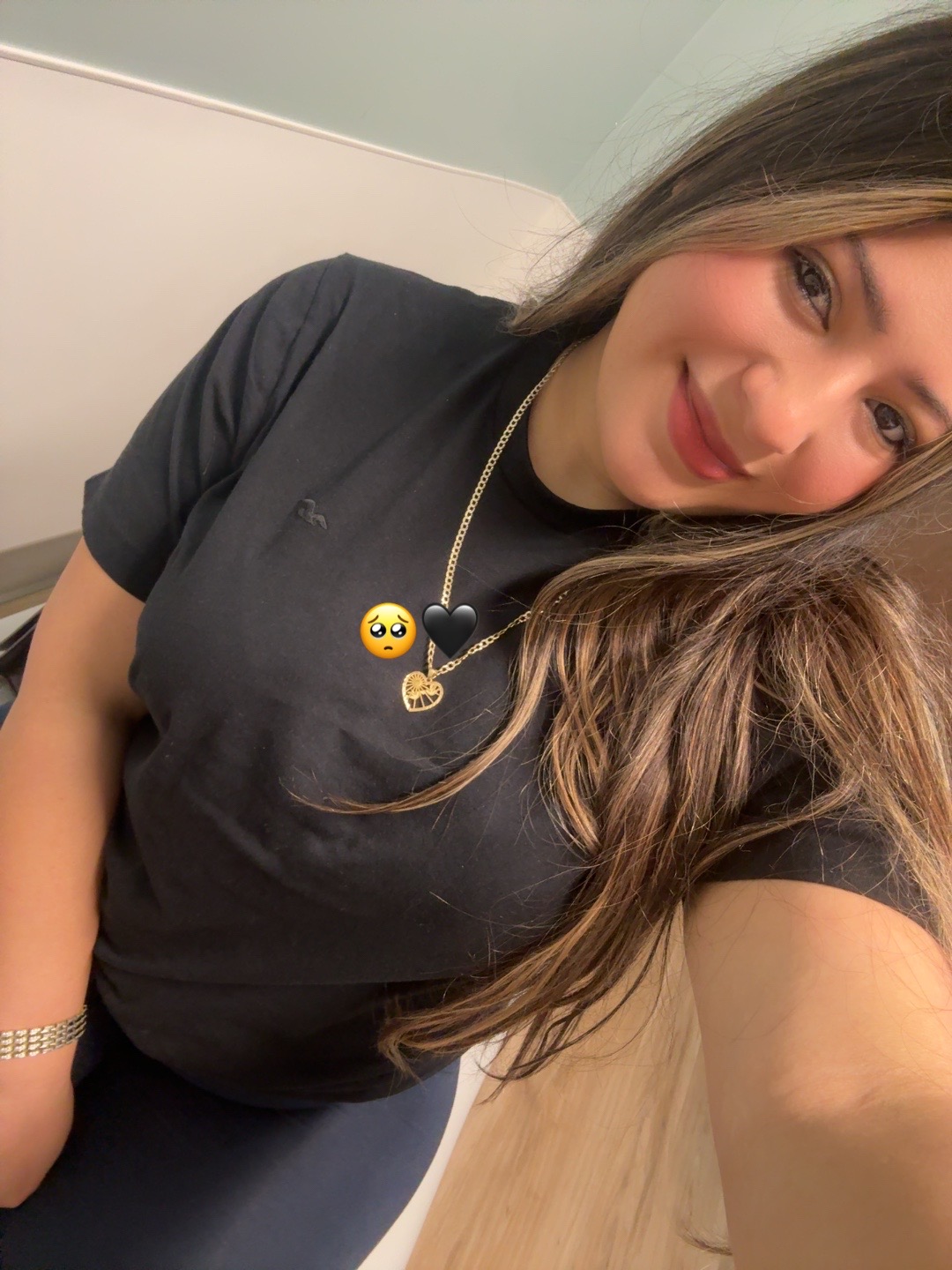 @Mari 🍒✨