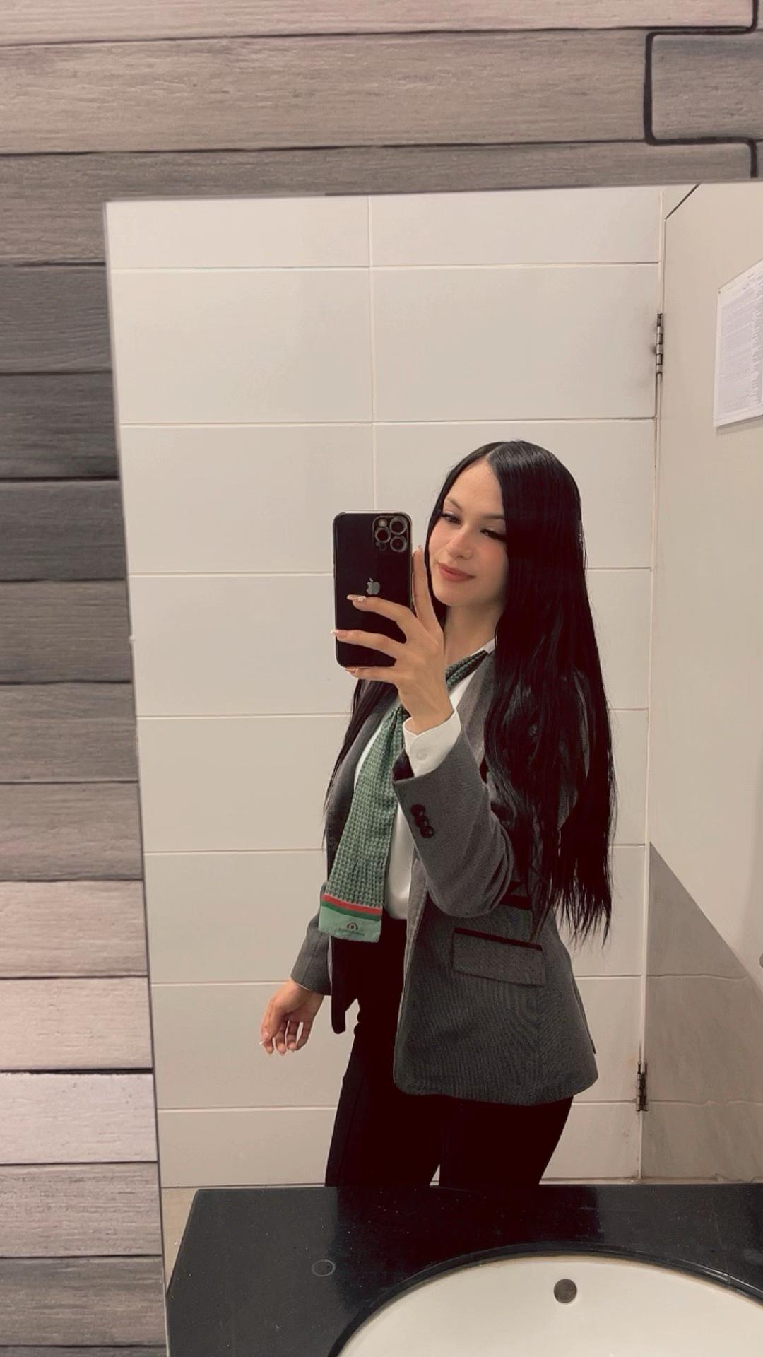 @𝓚𝓪𝓻𝓮𝓷 𝓜𝓞.