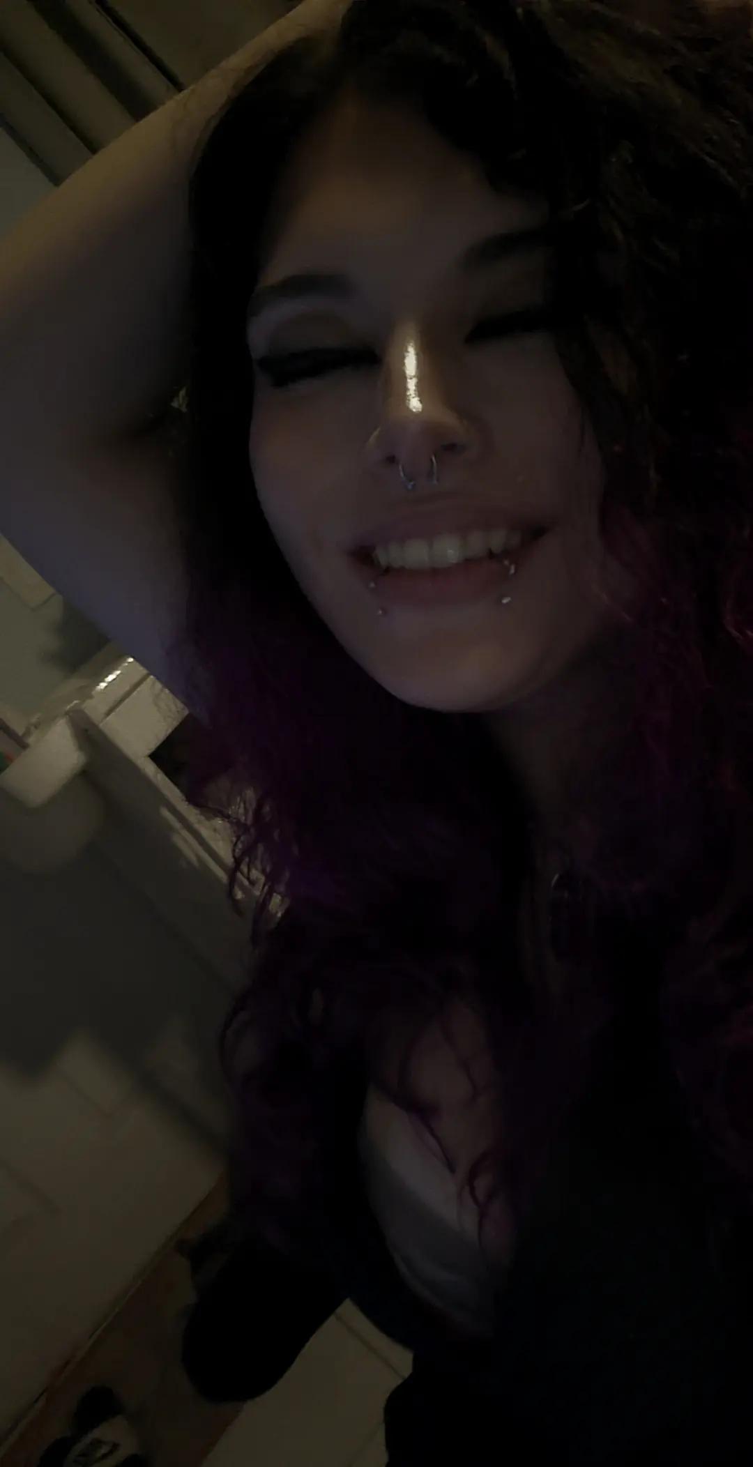 @Zora Estella