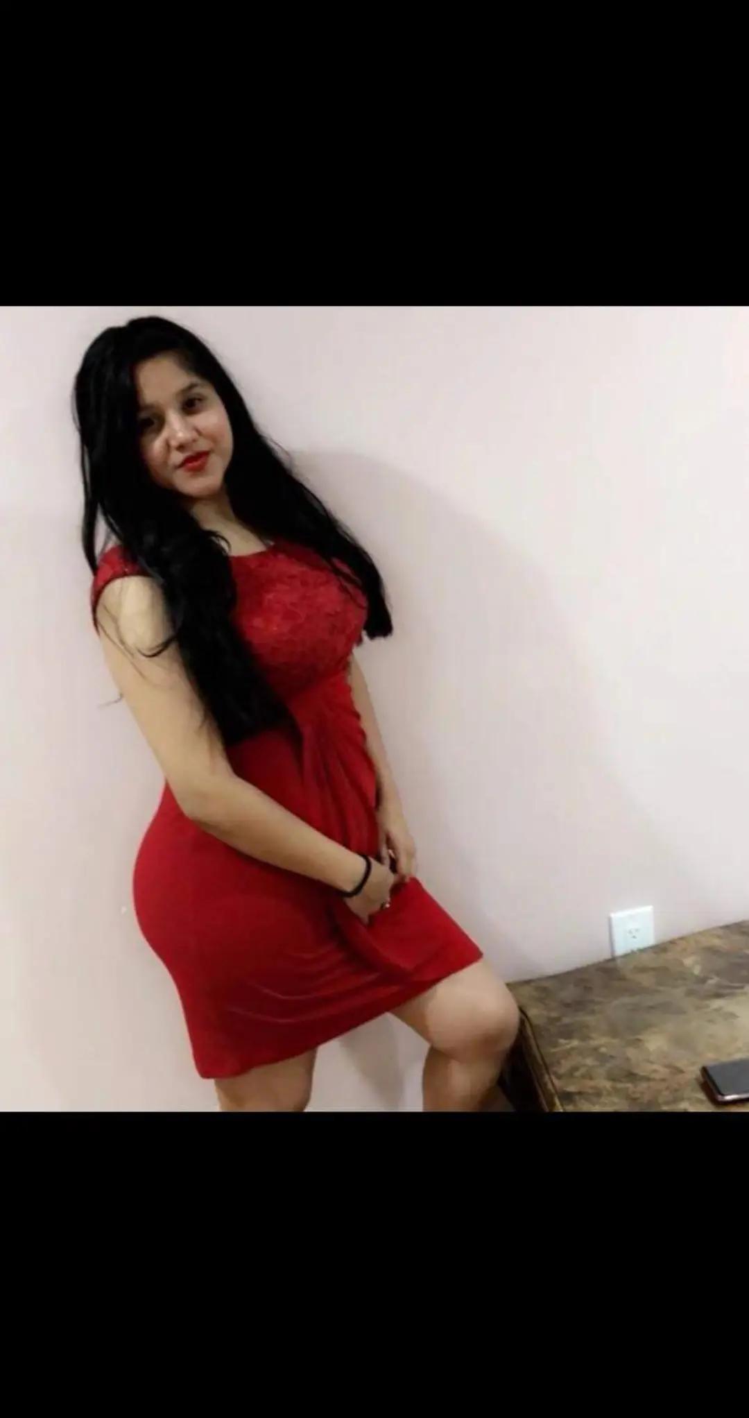 @itsqueenrea