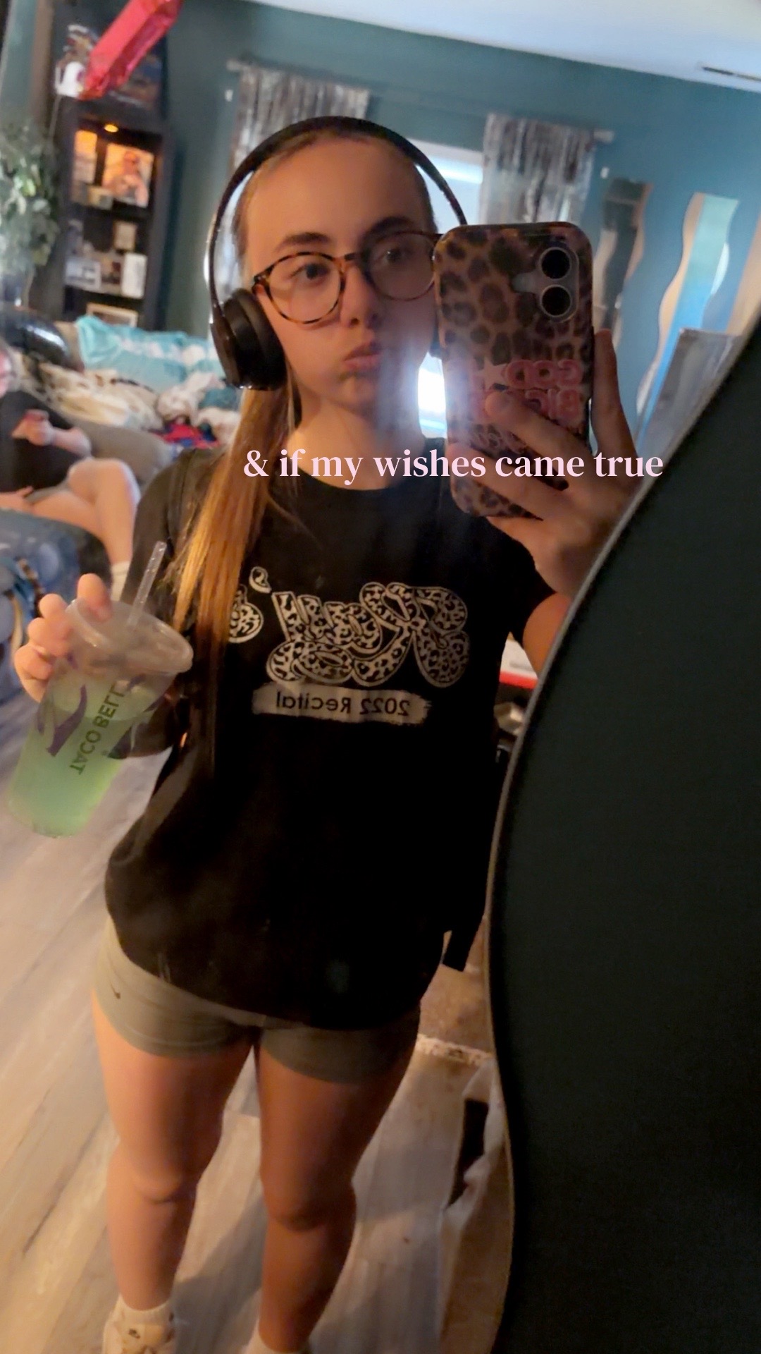 @???