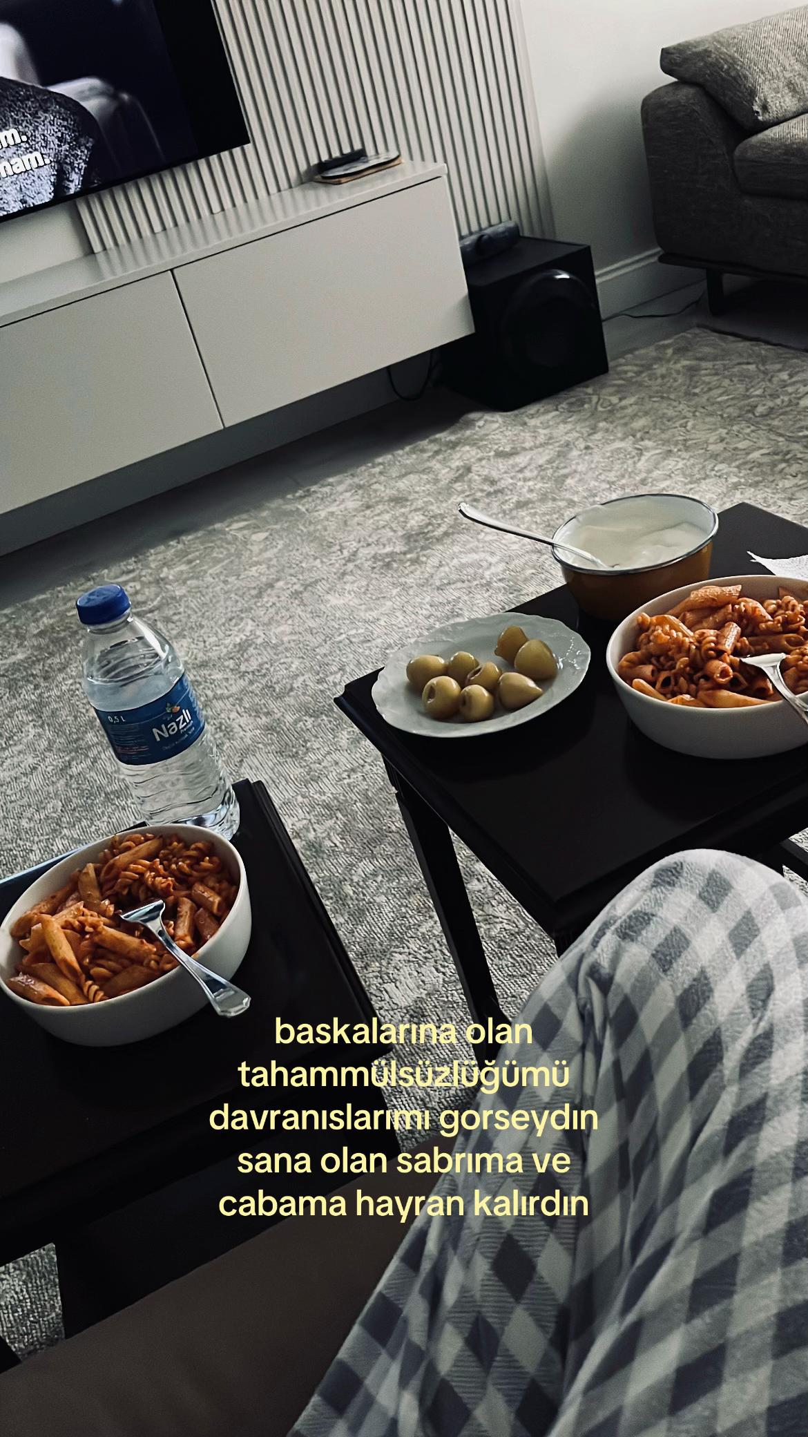 @𝑒𝑠𝑟𝑎⋆