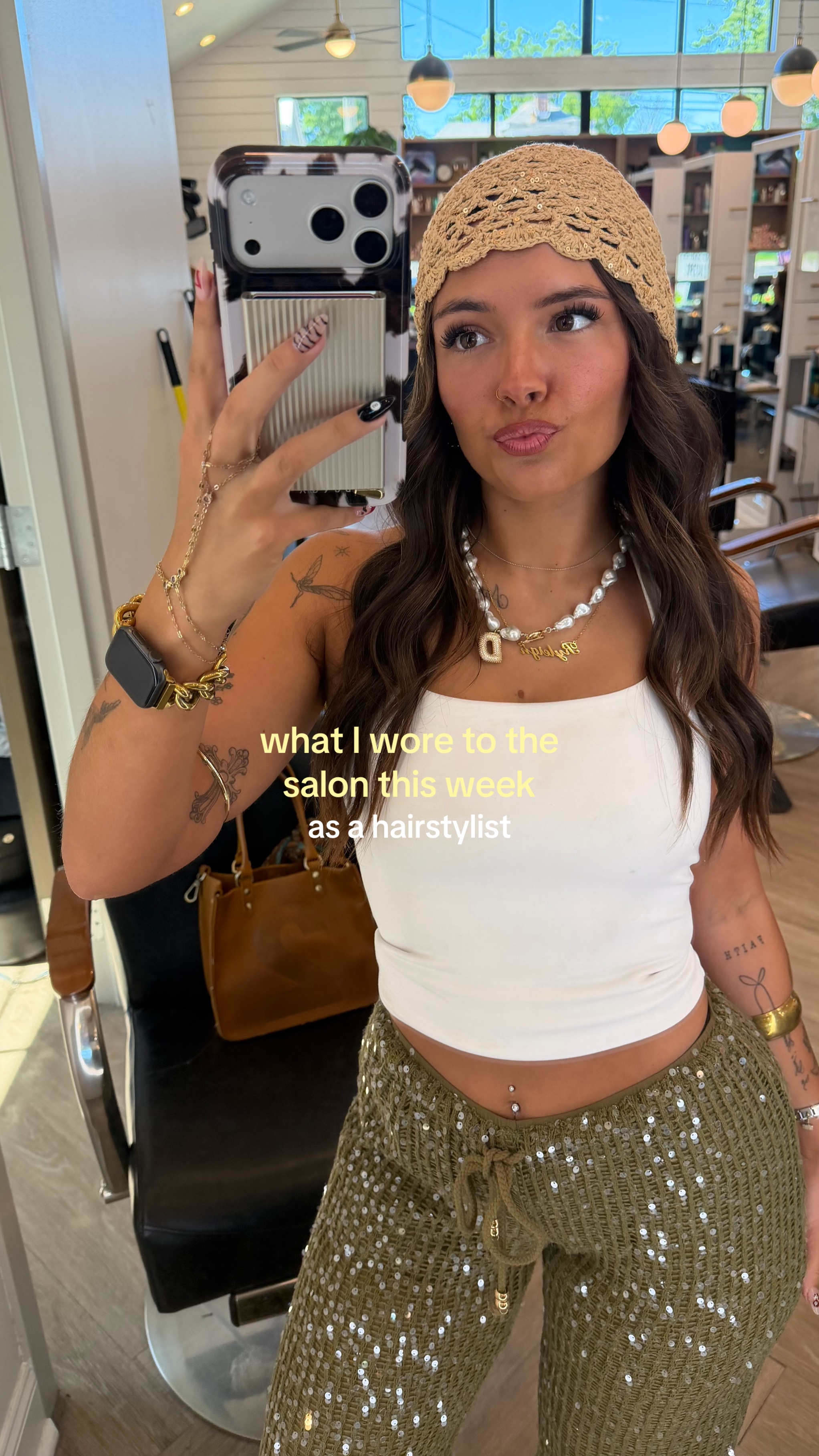 @Ry โ
| IN Hairstylist