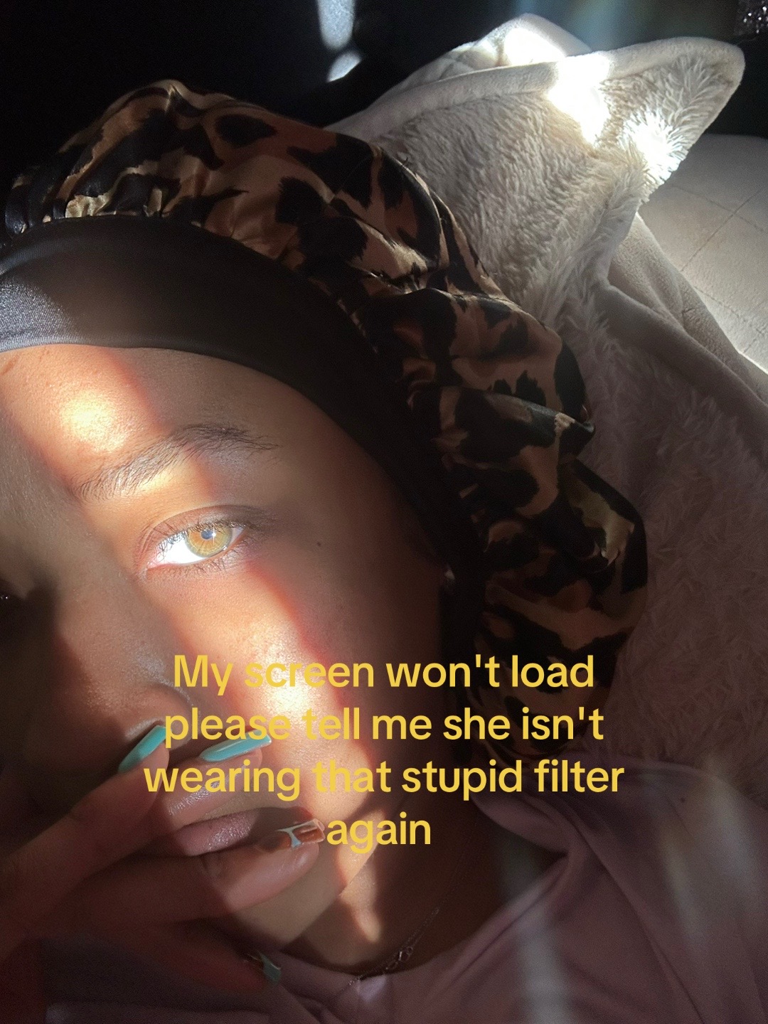 @itscomplikaiited