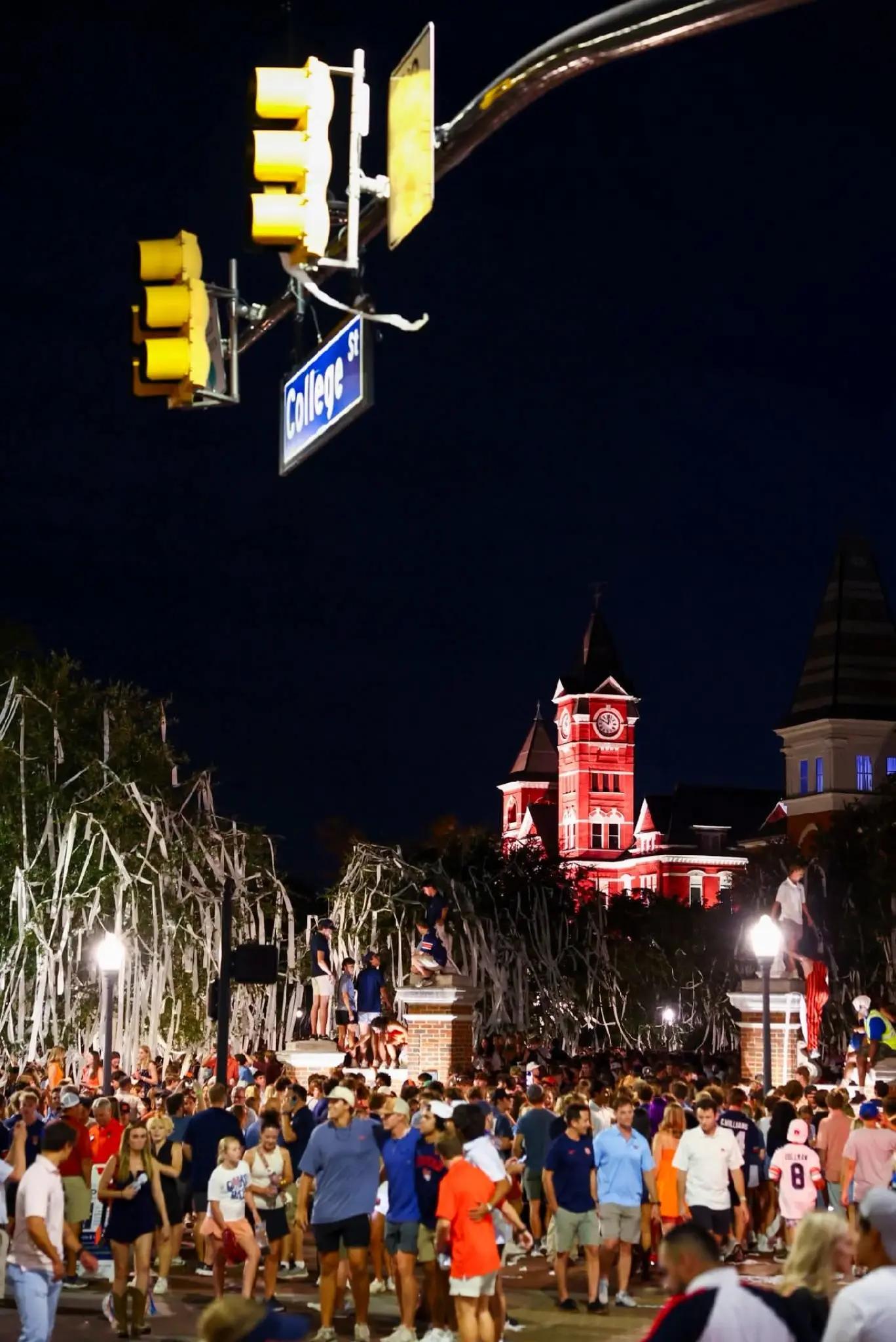 @AuburnFanaticWE