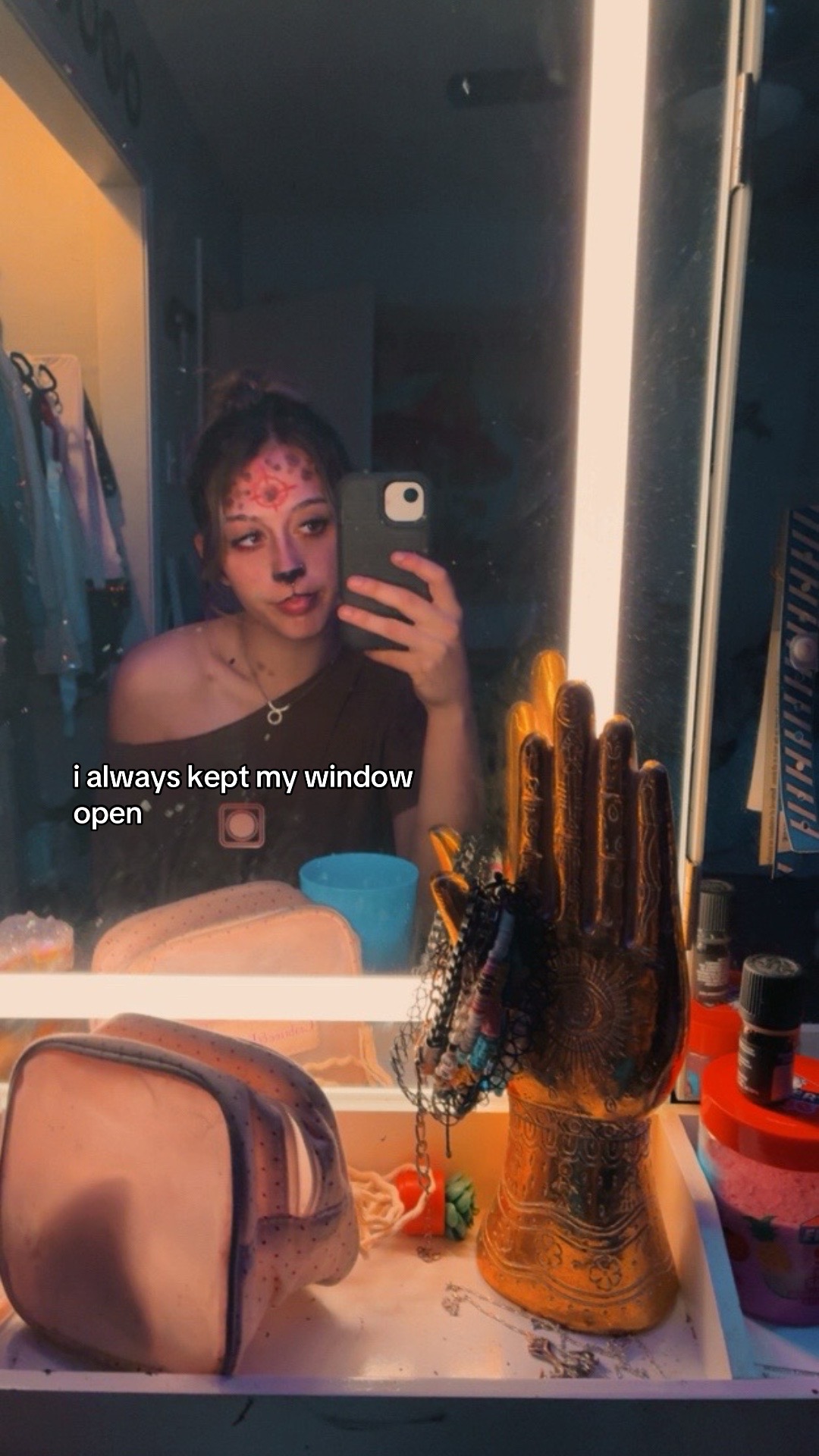 @️