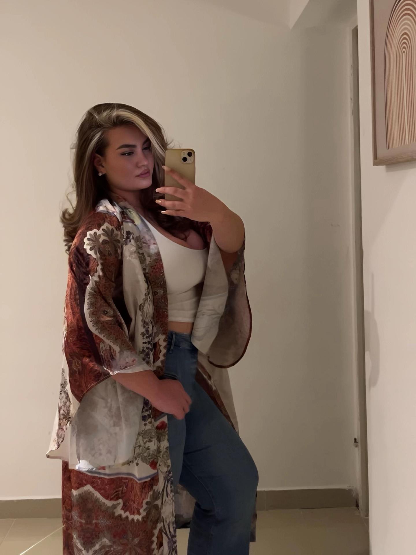 @elizabeth3e