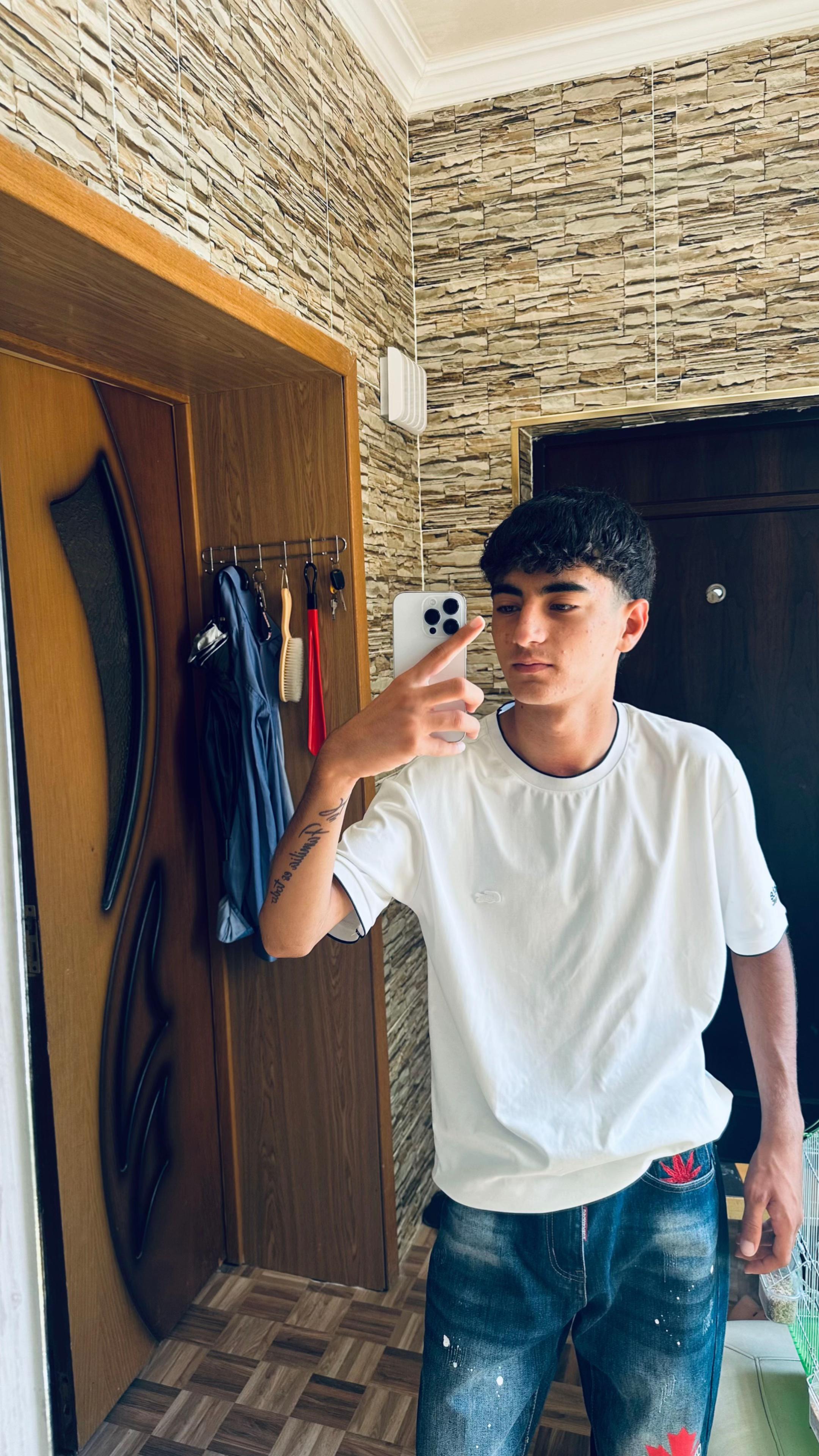 @๐.