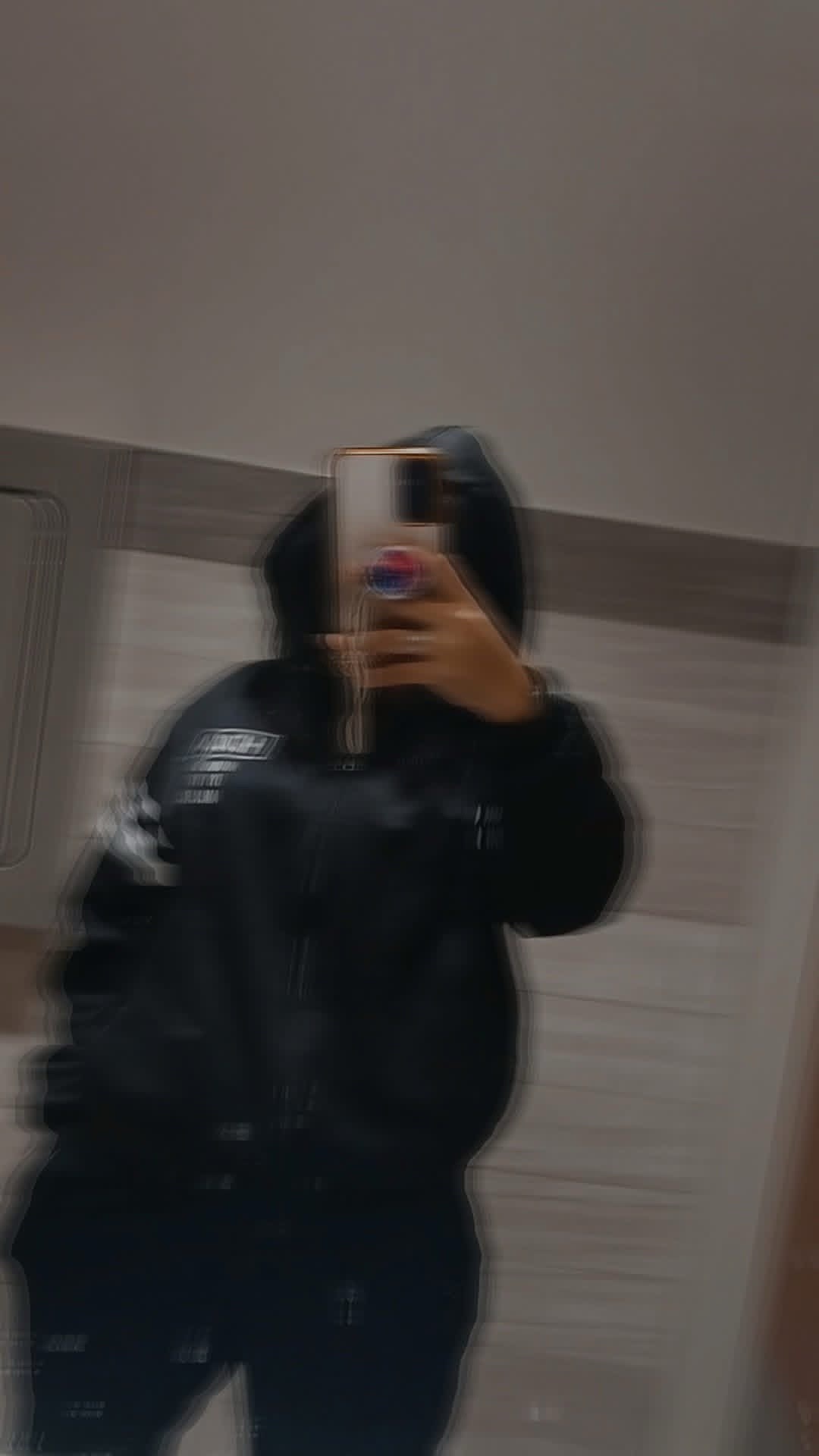 @Æi Ťøňğ Jæŷ