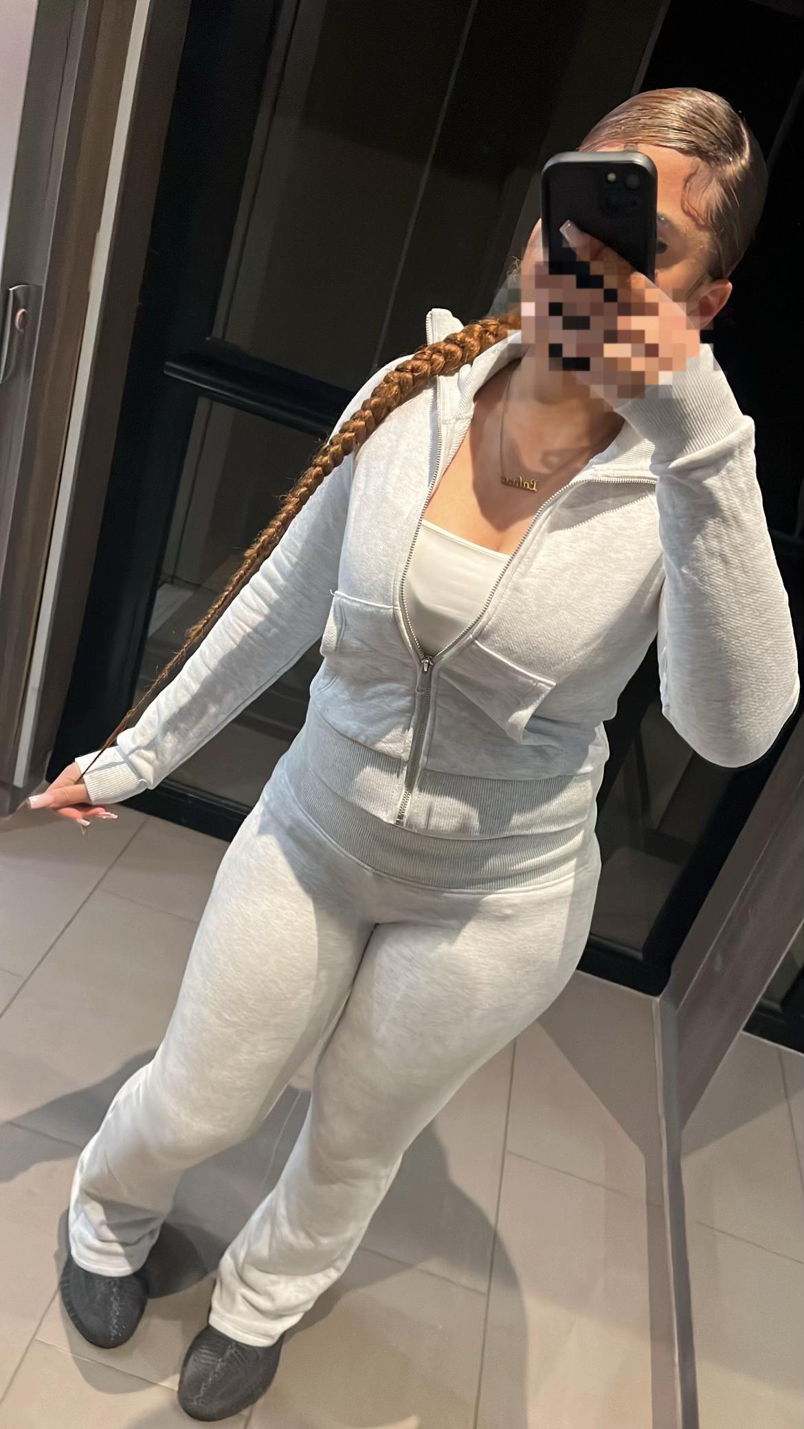 @𝓛&rsquo;🧘🏽&zwj;♀️