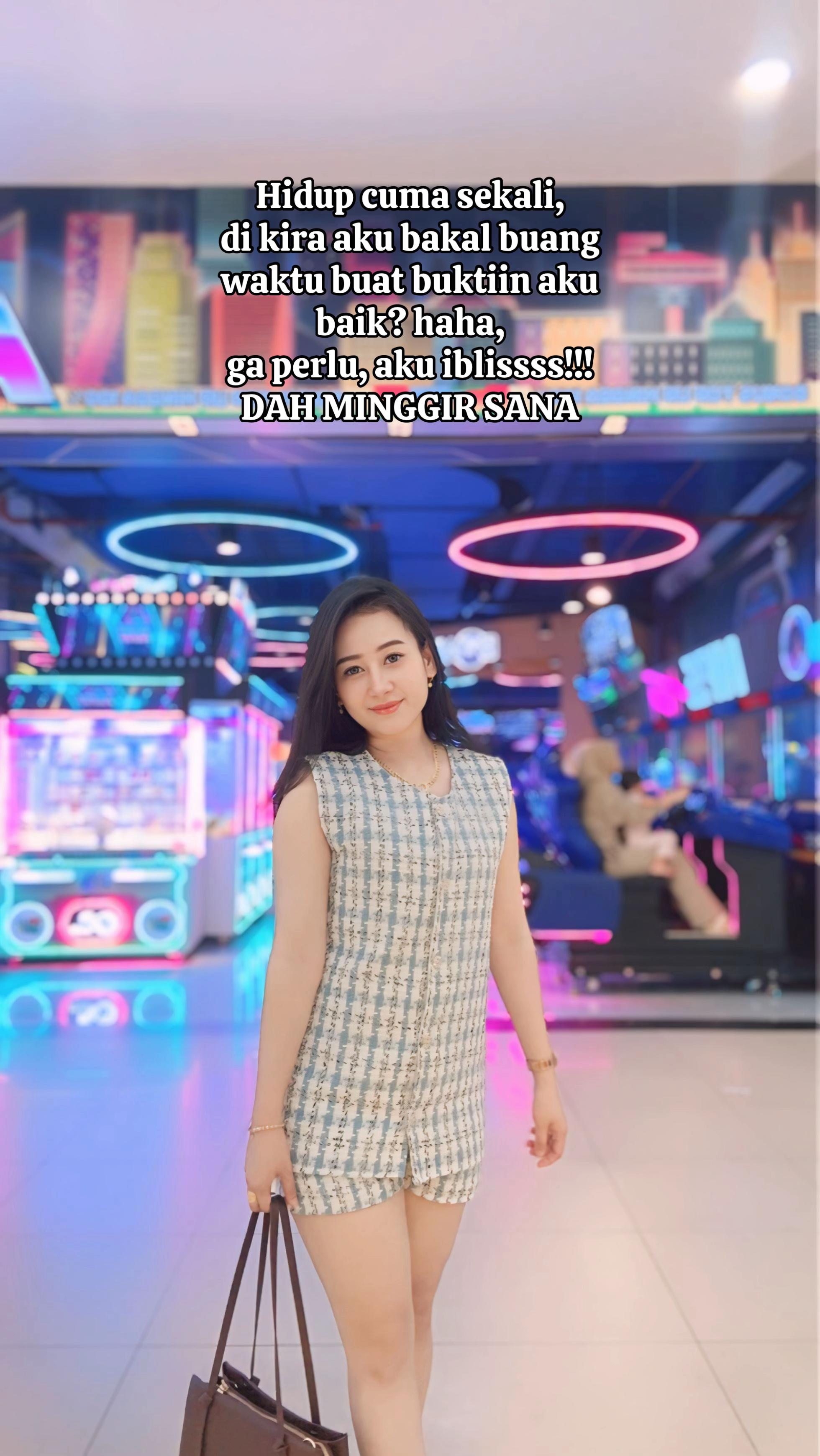 @Libraaa01