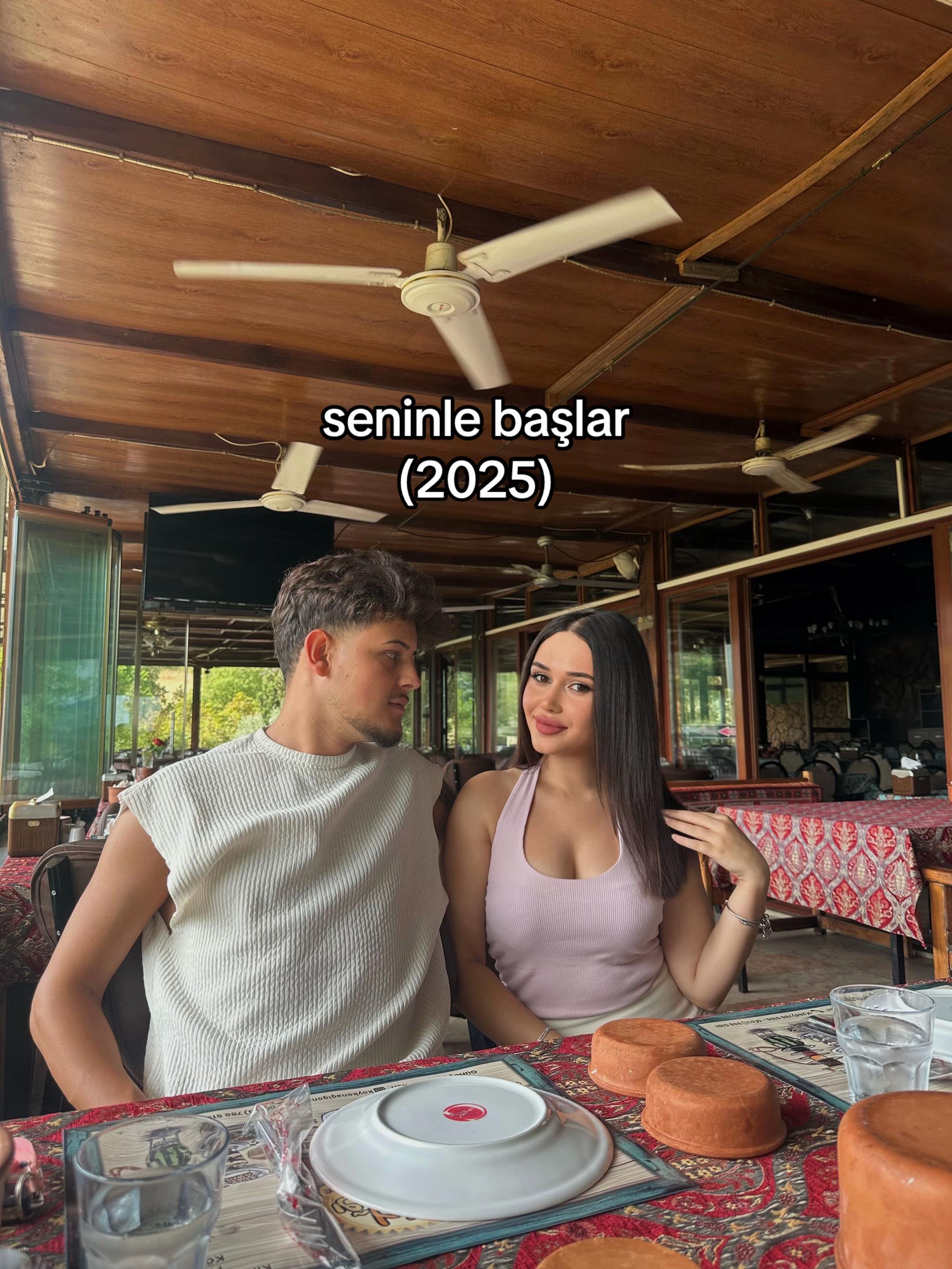 @Elanur