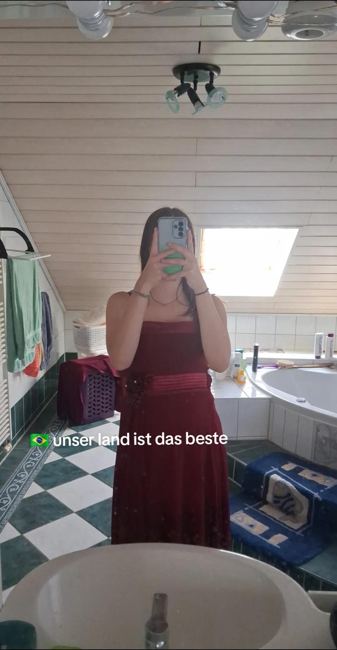 @y0urfavkimi_ brb