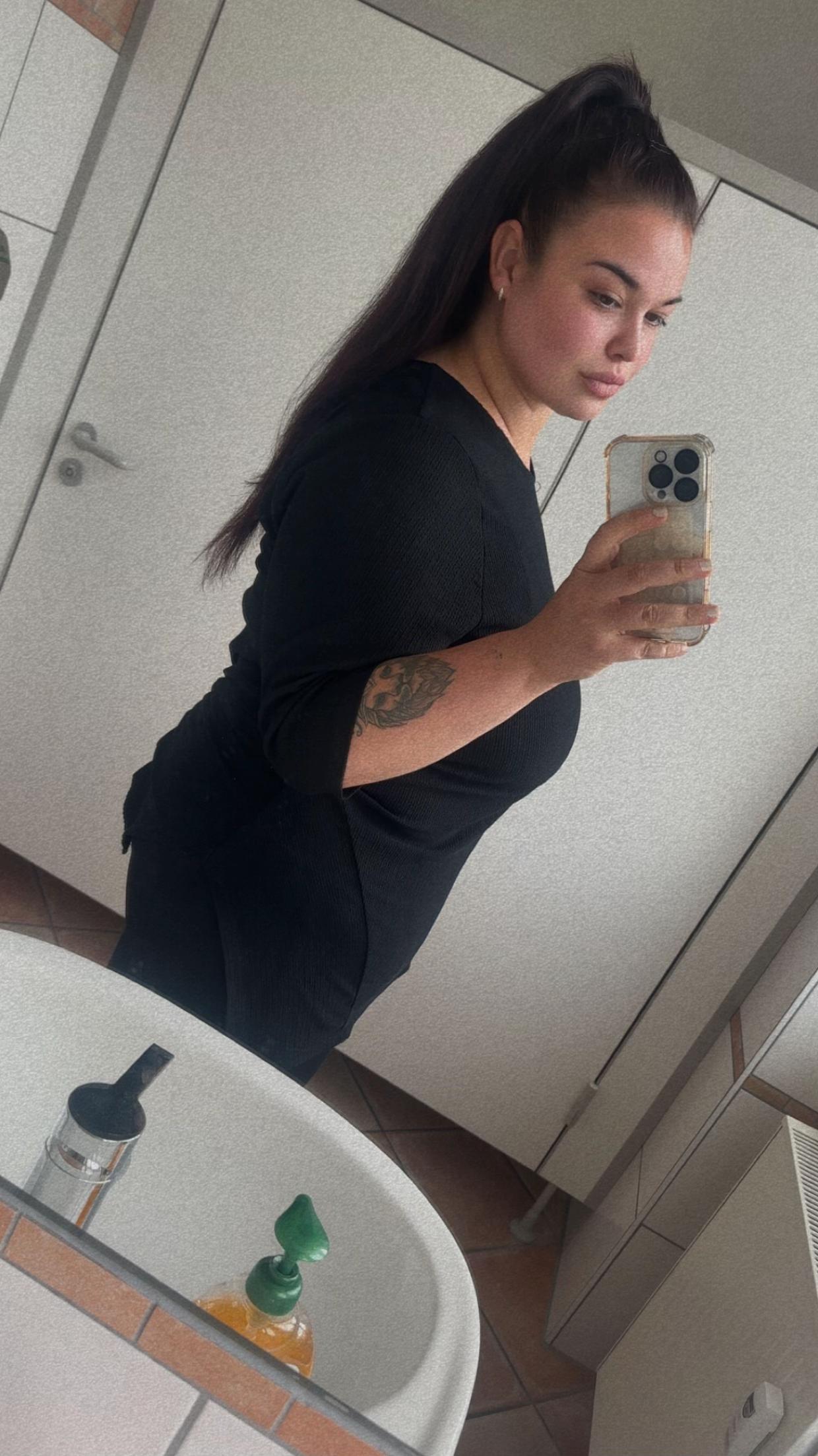 @deeey444