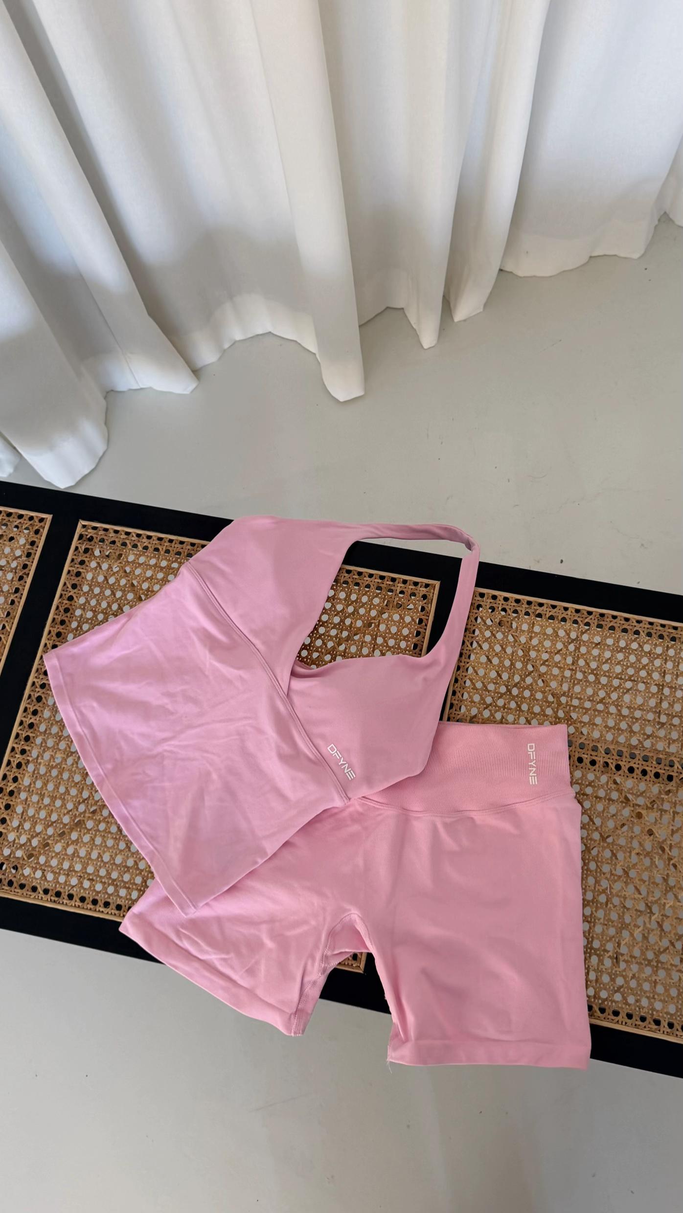 @Melanie Stinstra ☀️🛍️🏋️&zwj;♀️🌴