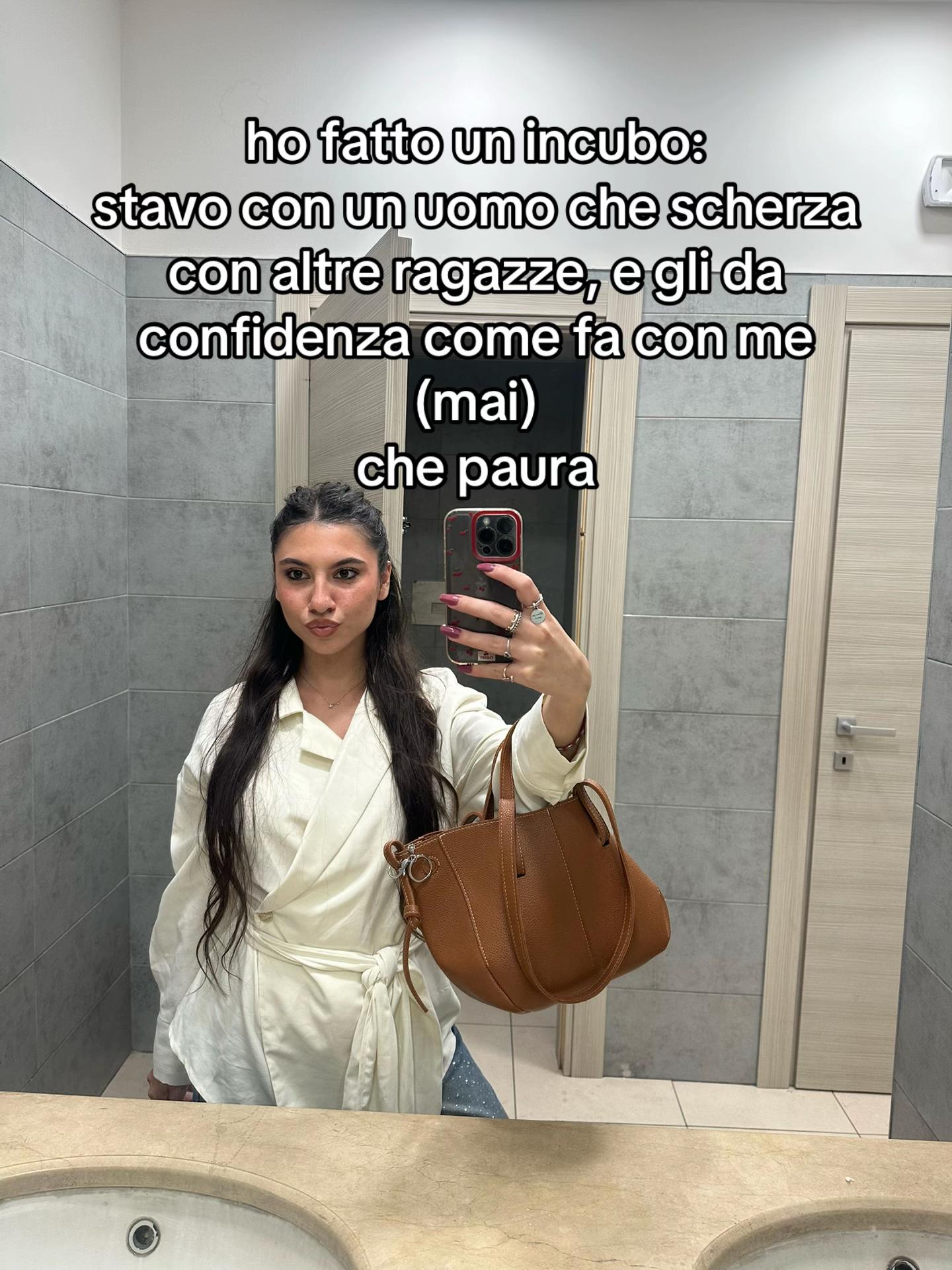 @Flavietta👧🏻